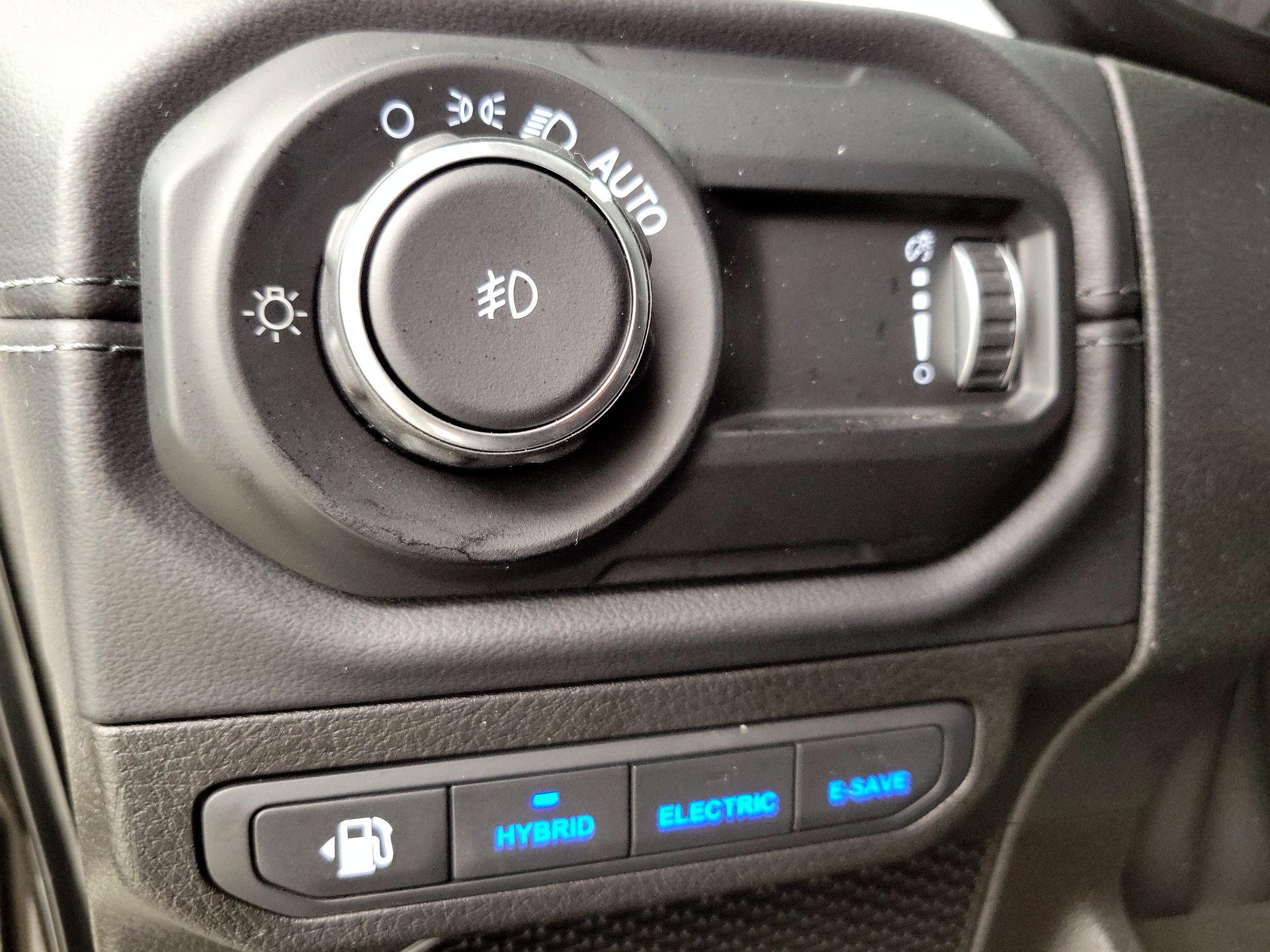 Thumbnail: 2025 Jeep Wrangler - 13