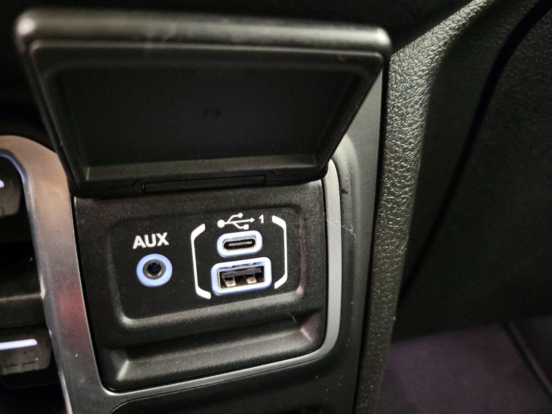 Thumbnail: 2025 Jeep Wrangler - 18