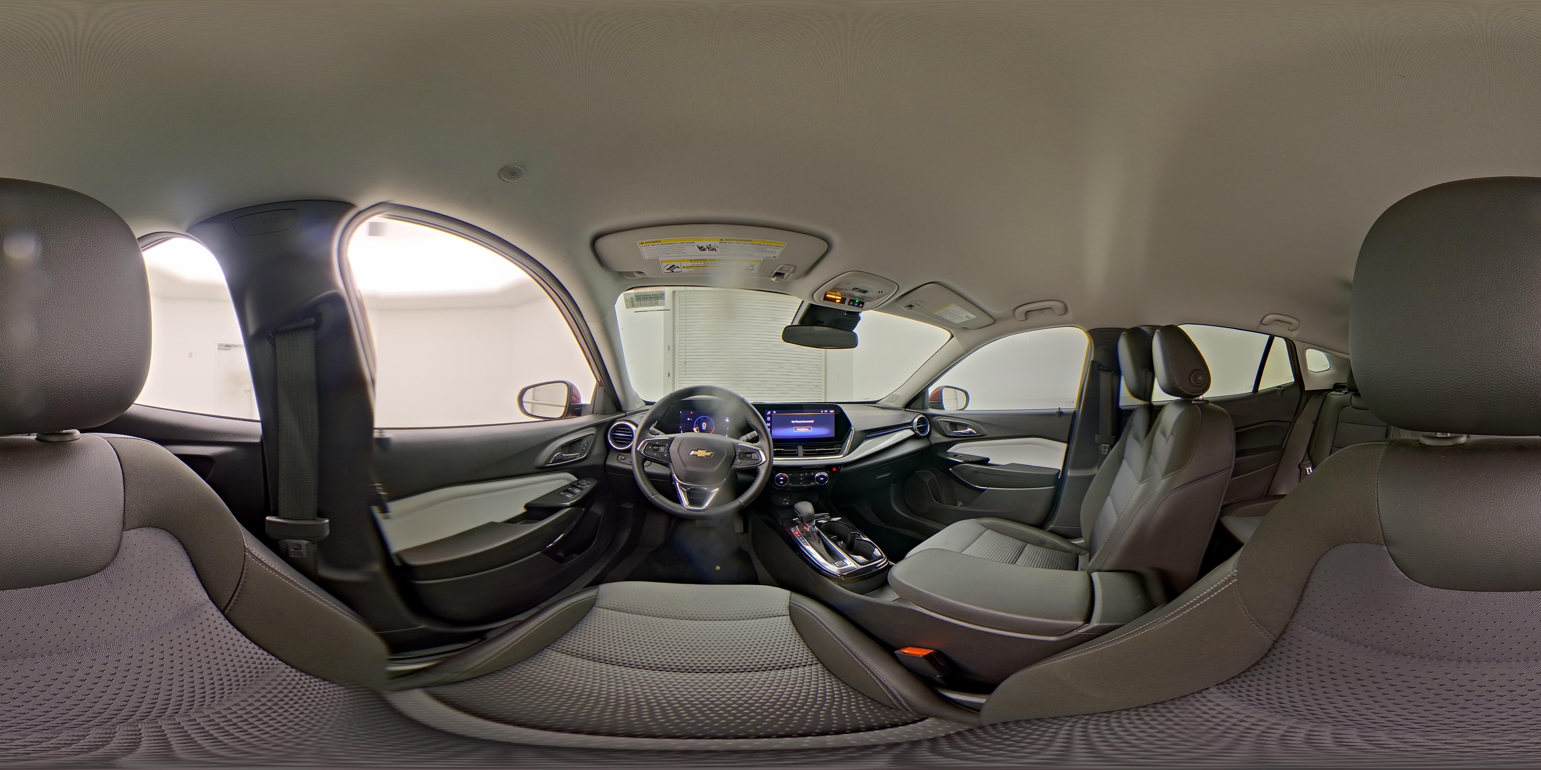 2025 Chevrolet Trax LT - Photo 27