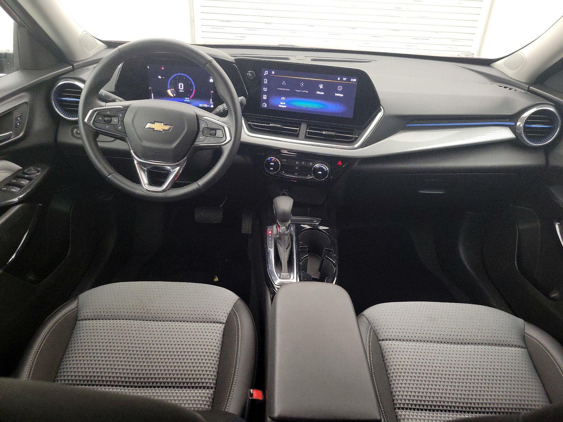 Thumbnail: 2025 Chevrolet Trax - 9
