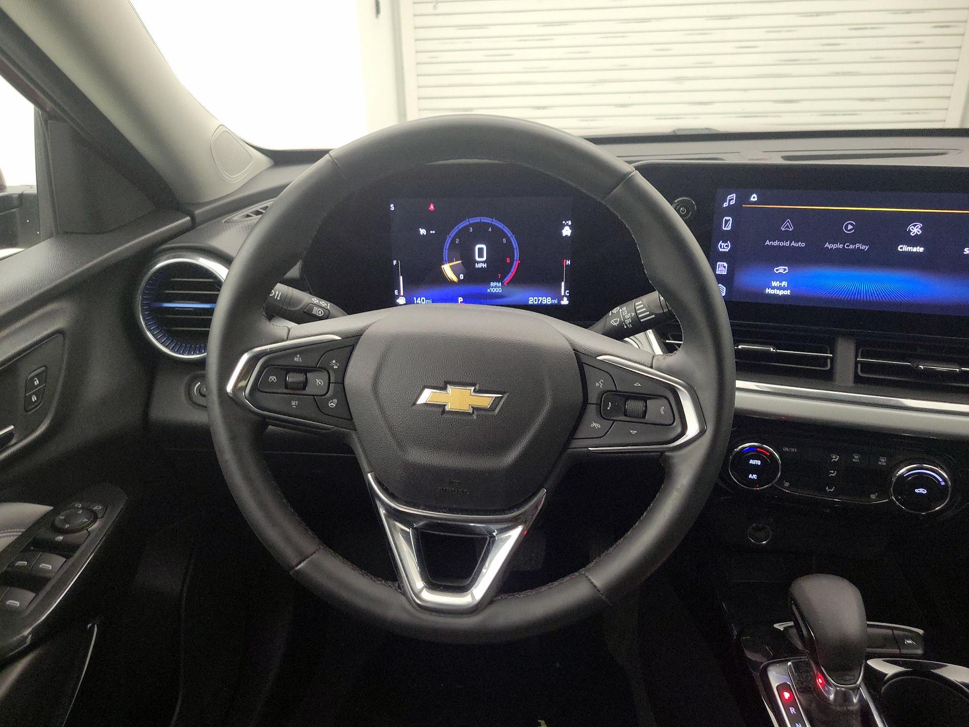 Thumbnail: 2025 Chevrolet Trax - 10