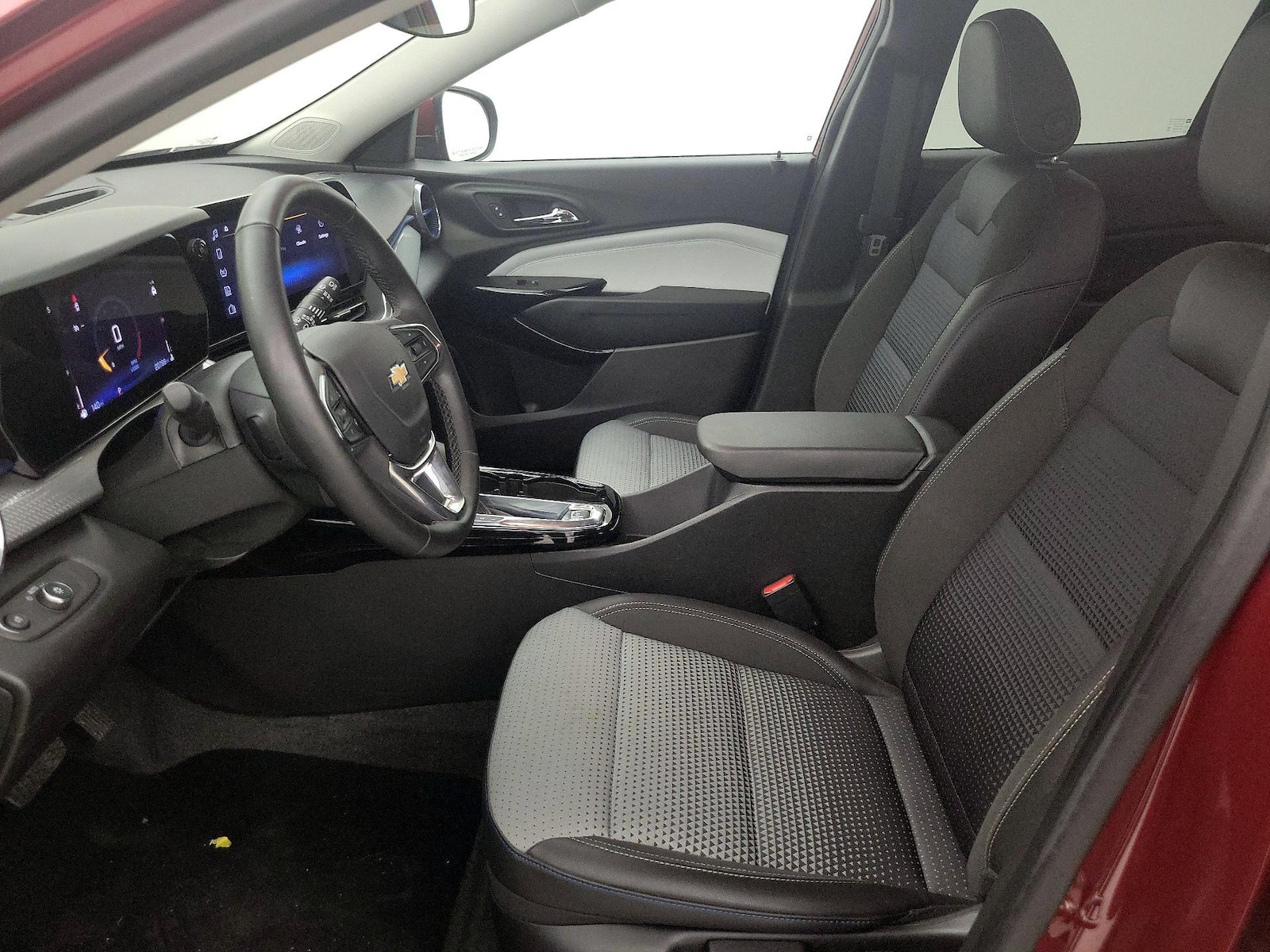 2025 Chevrolet Trax LT - Photo 12
