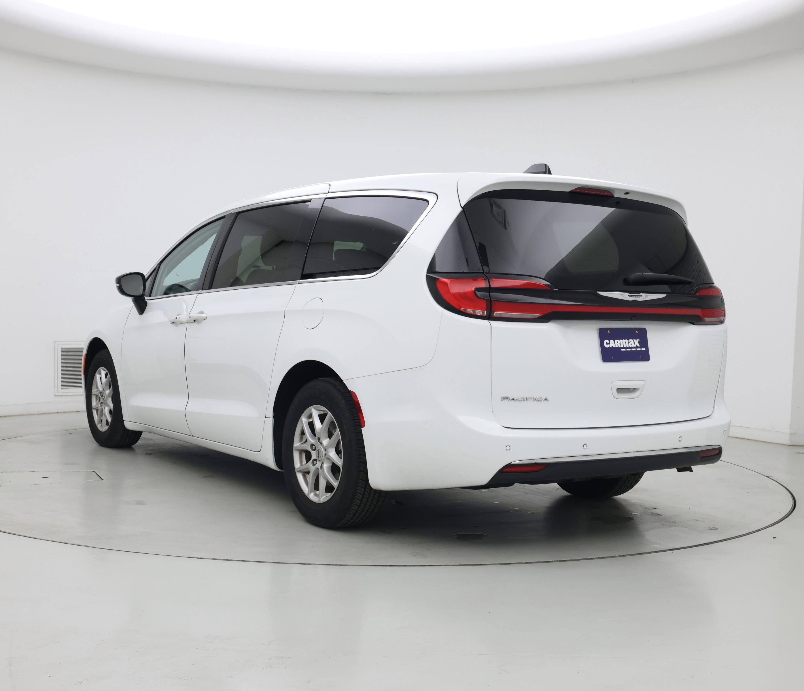 Thumbnail: 2024 Chrysler Pacifica - 2