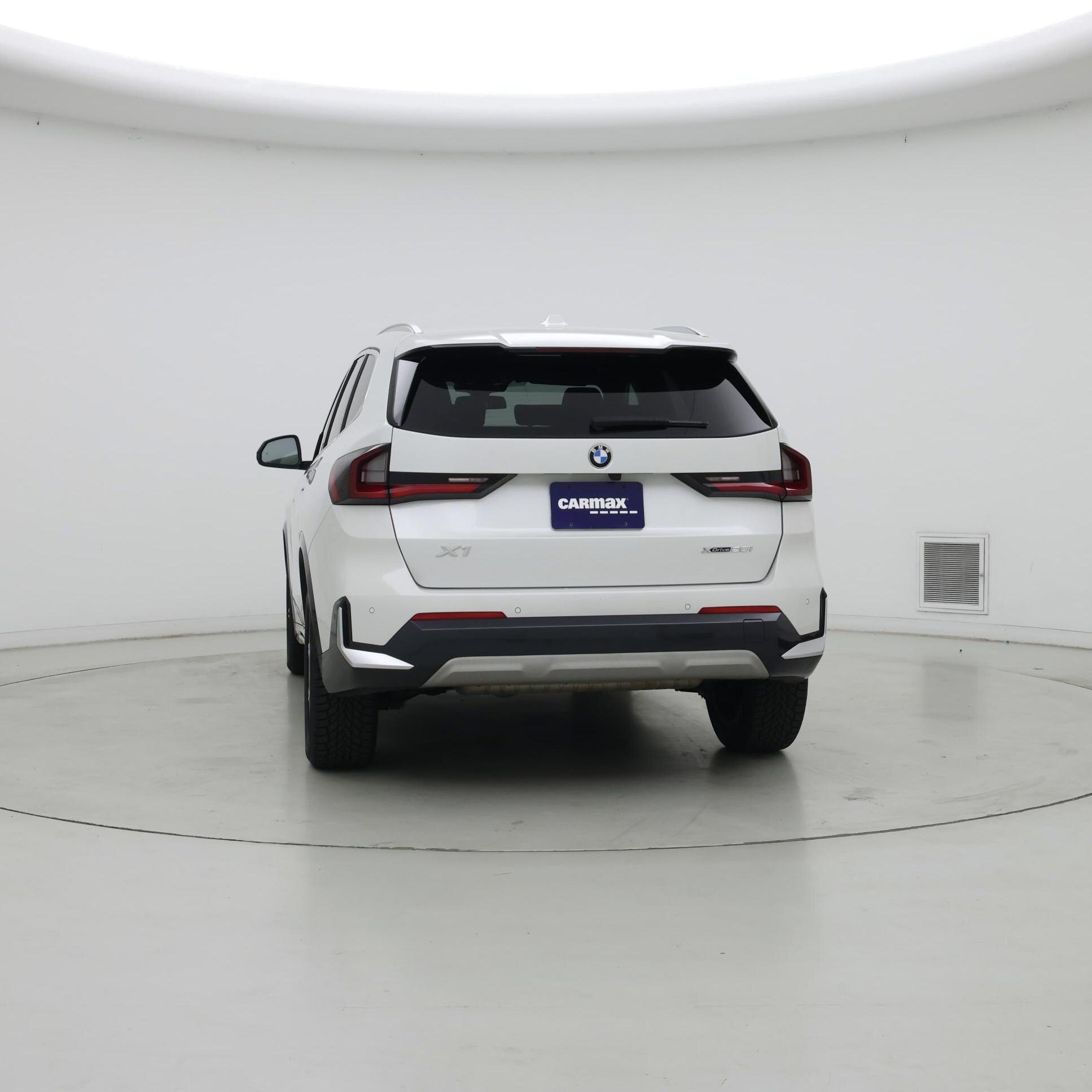 Thumbnail: 2023 BMW X1 - 6