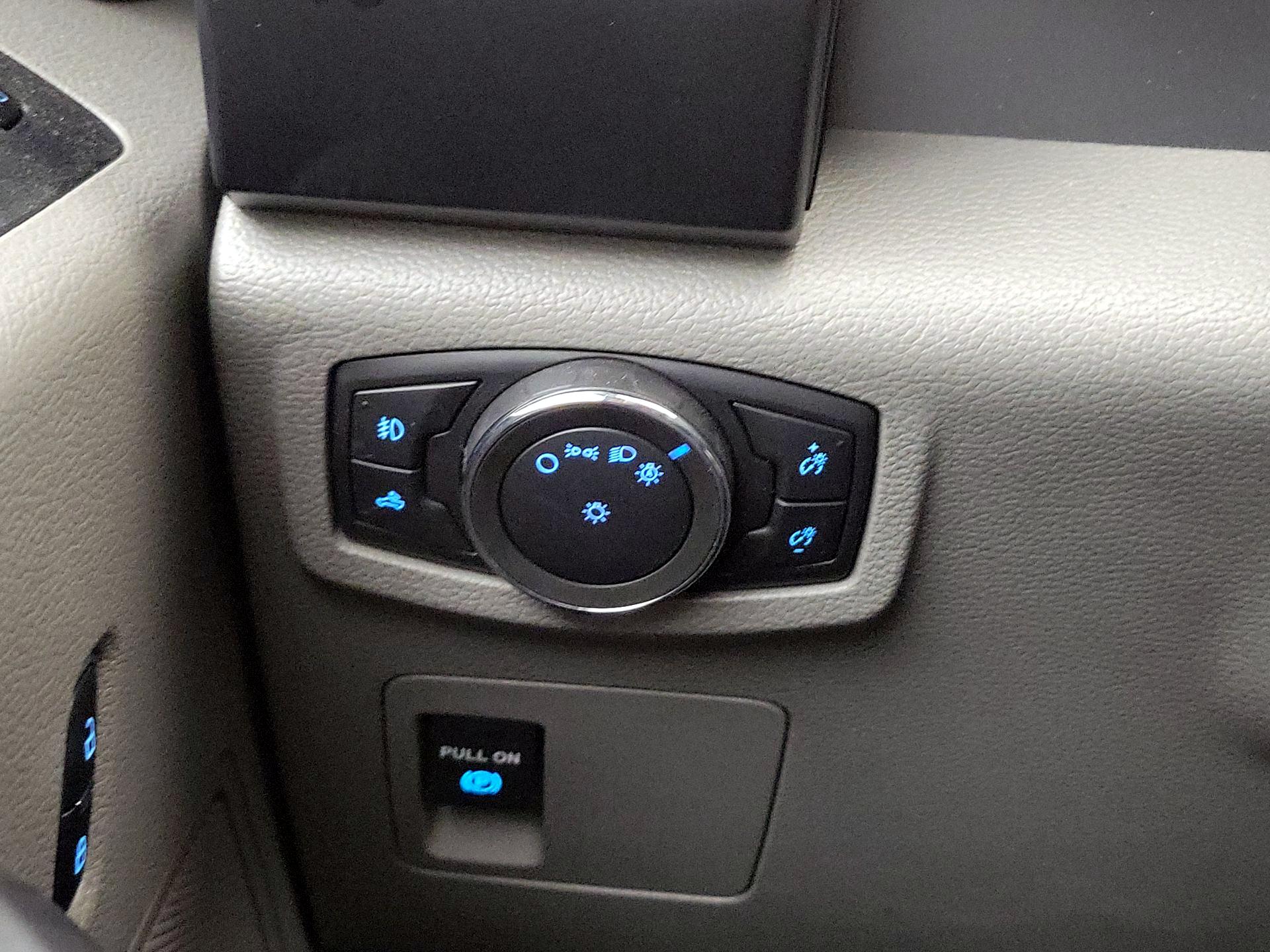 Thumbnail: 2015 Ford F-150 - 13