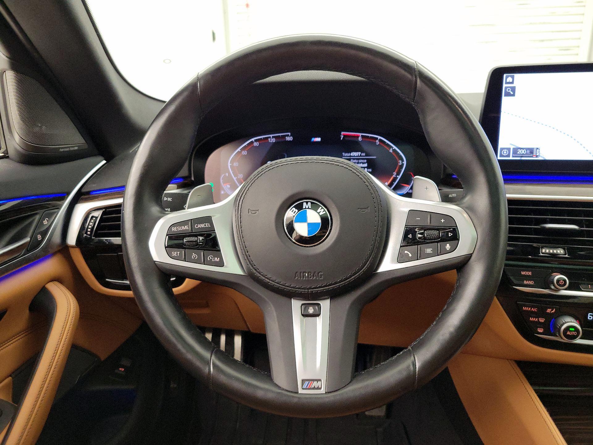 Thumbnail: 2023 BMW 5 Series - 10