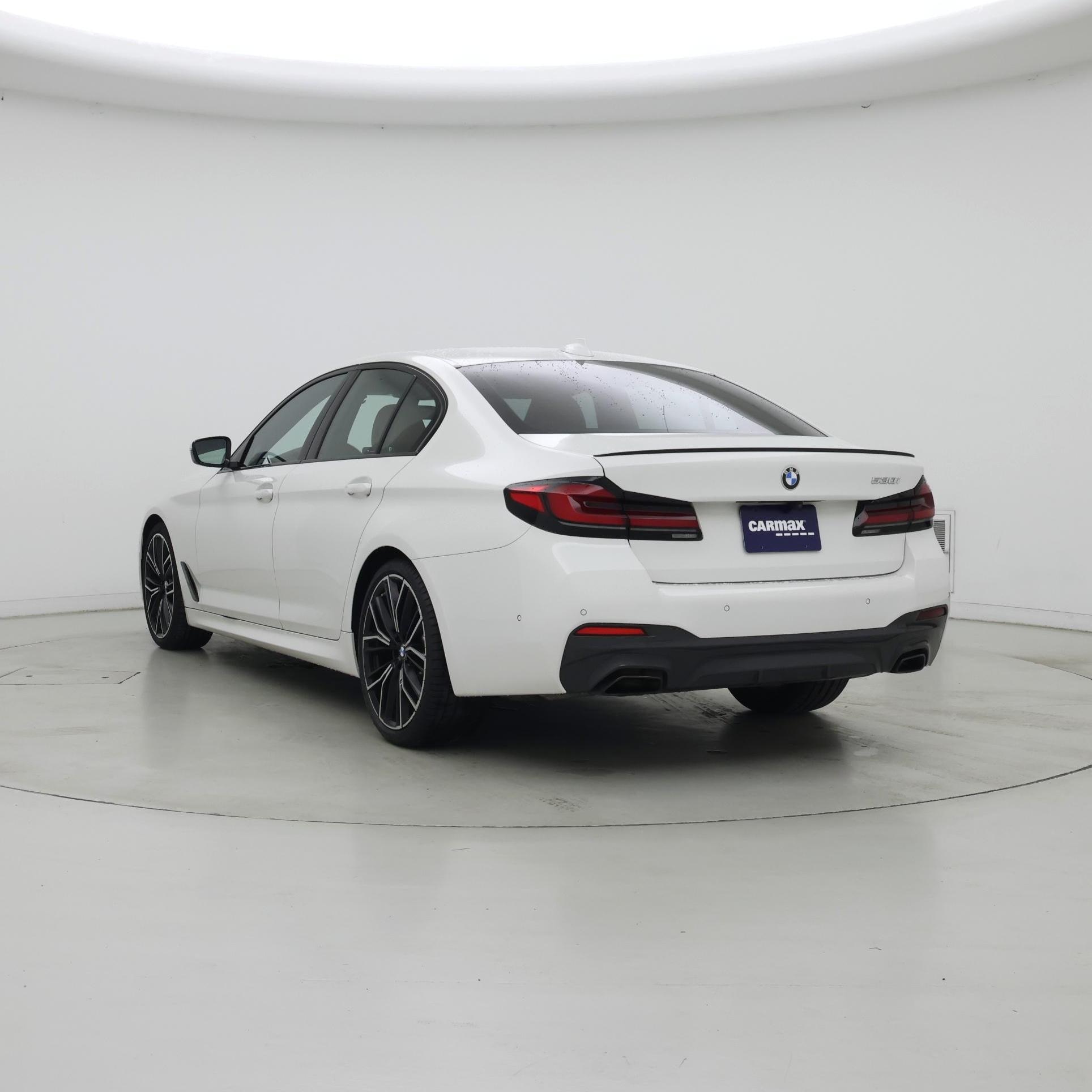 Thumbnail: 2023 BMW 5 Series - 2