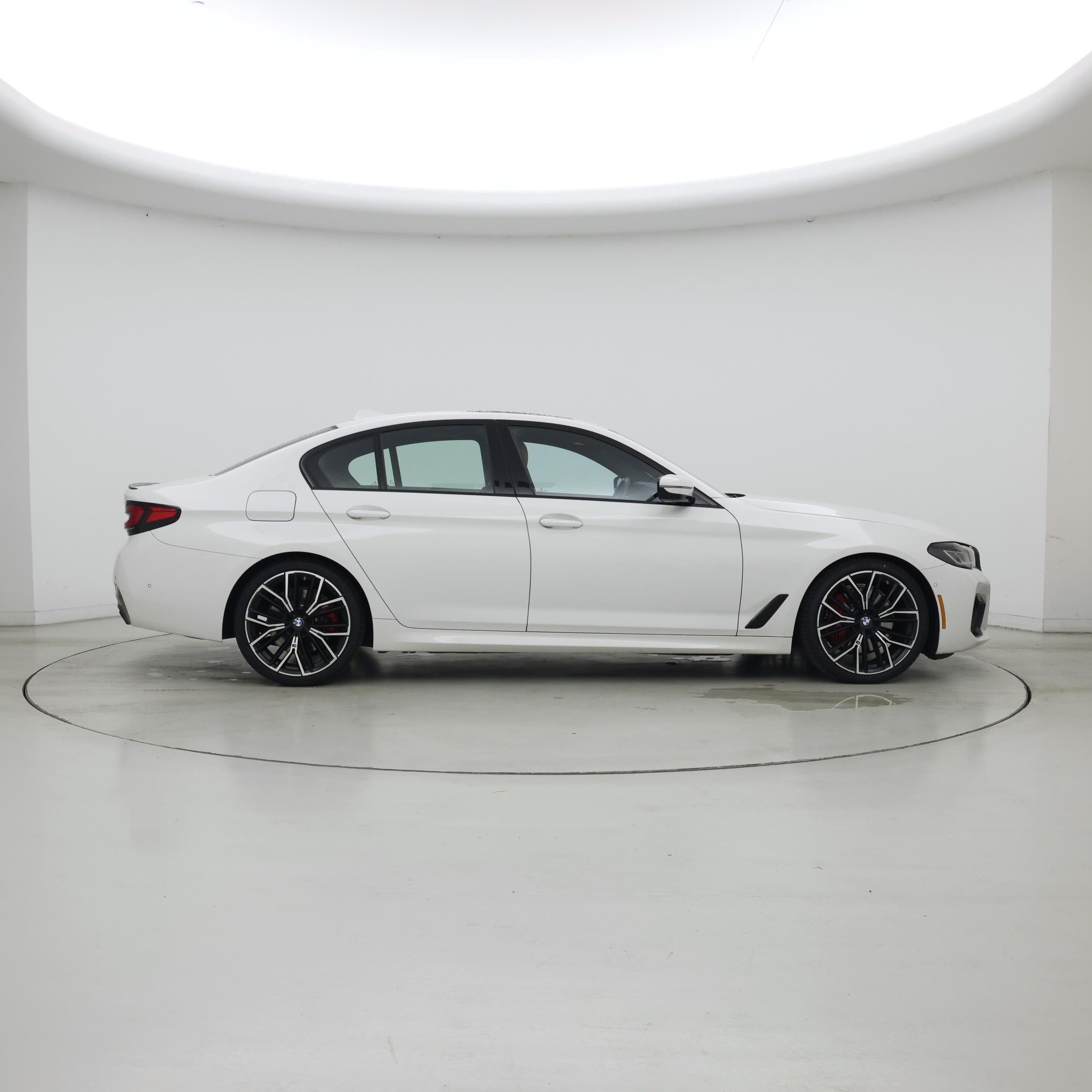 Thumbnail: 2023 BMW 5 Series - 7