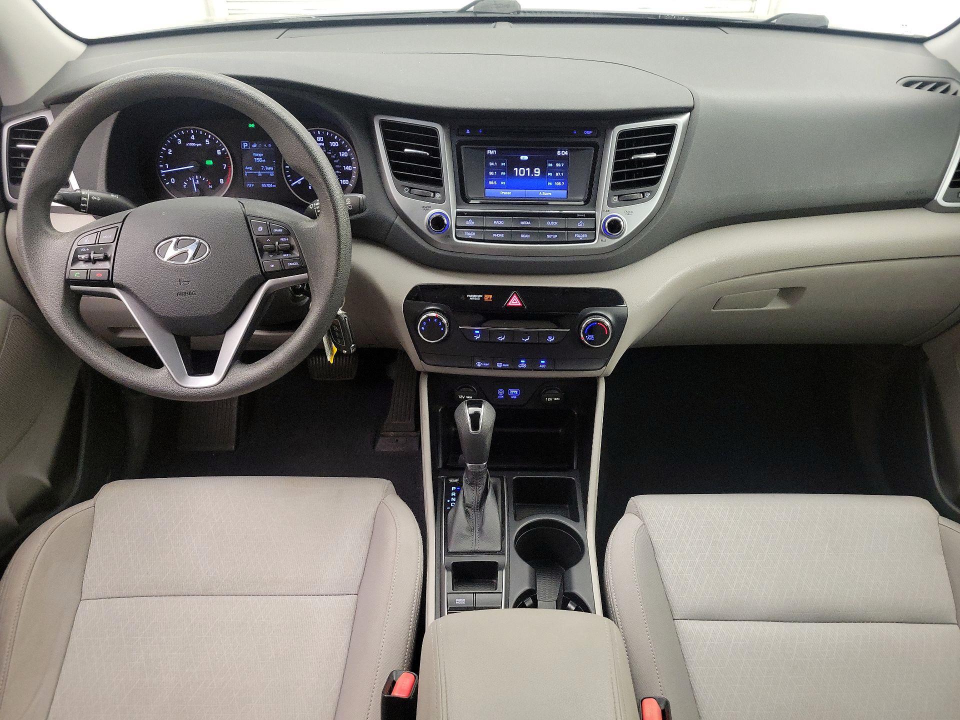 Thumbnail: 2016 Hyundai Tucson - 9