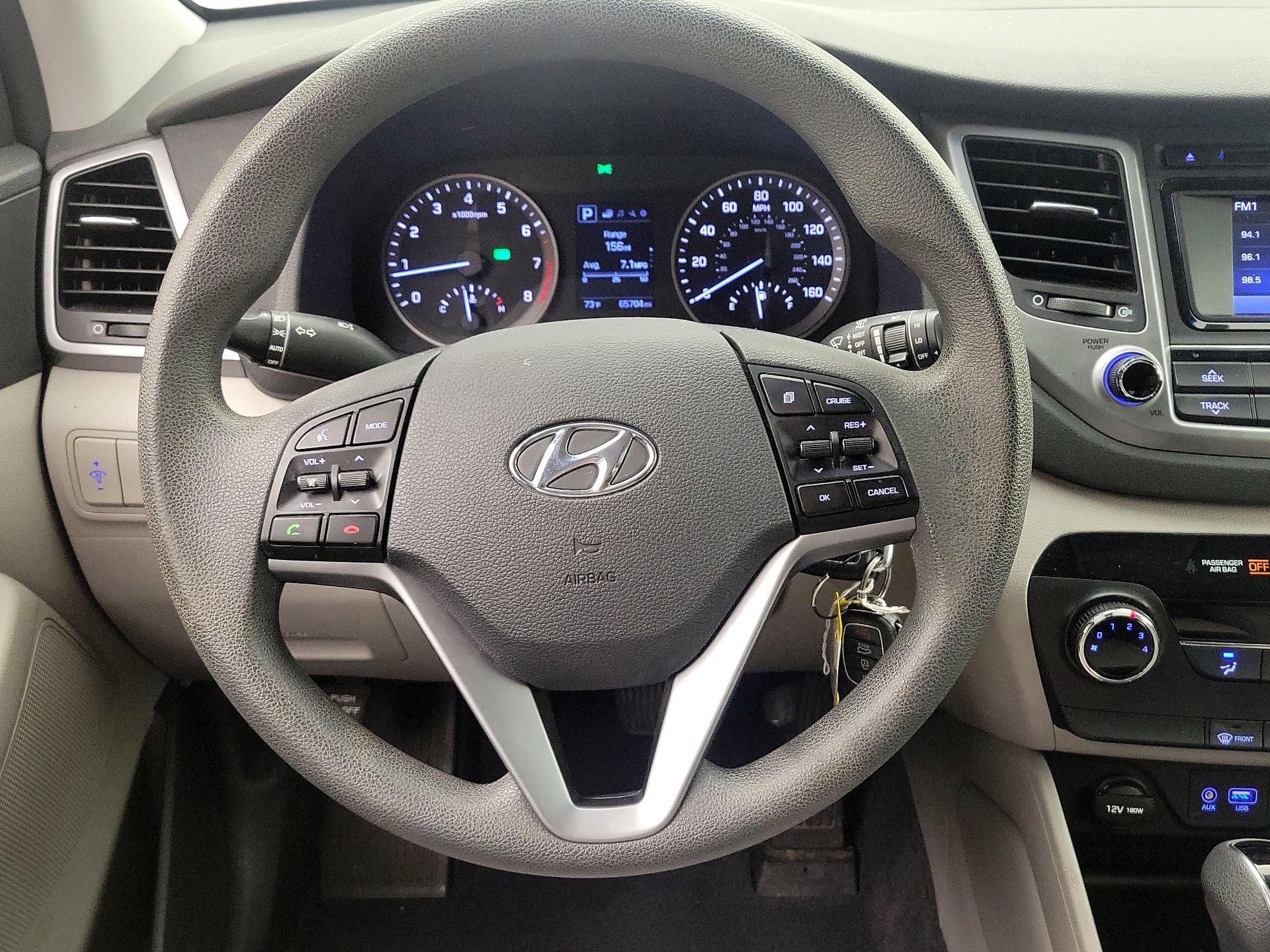 Thumbnail: 2016 Hyundai Tucson - 10