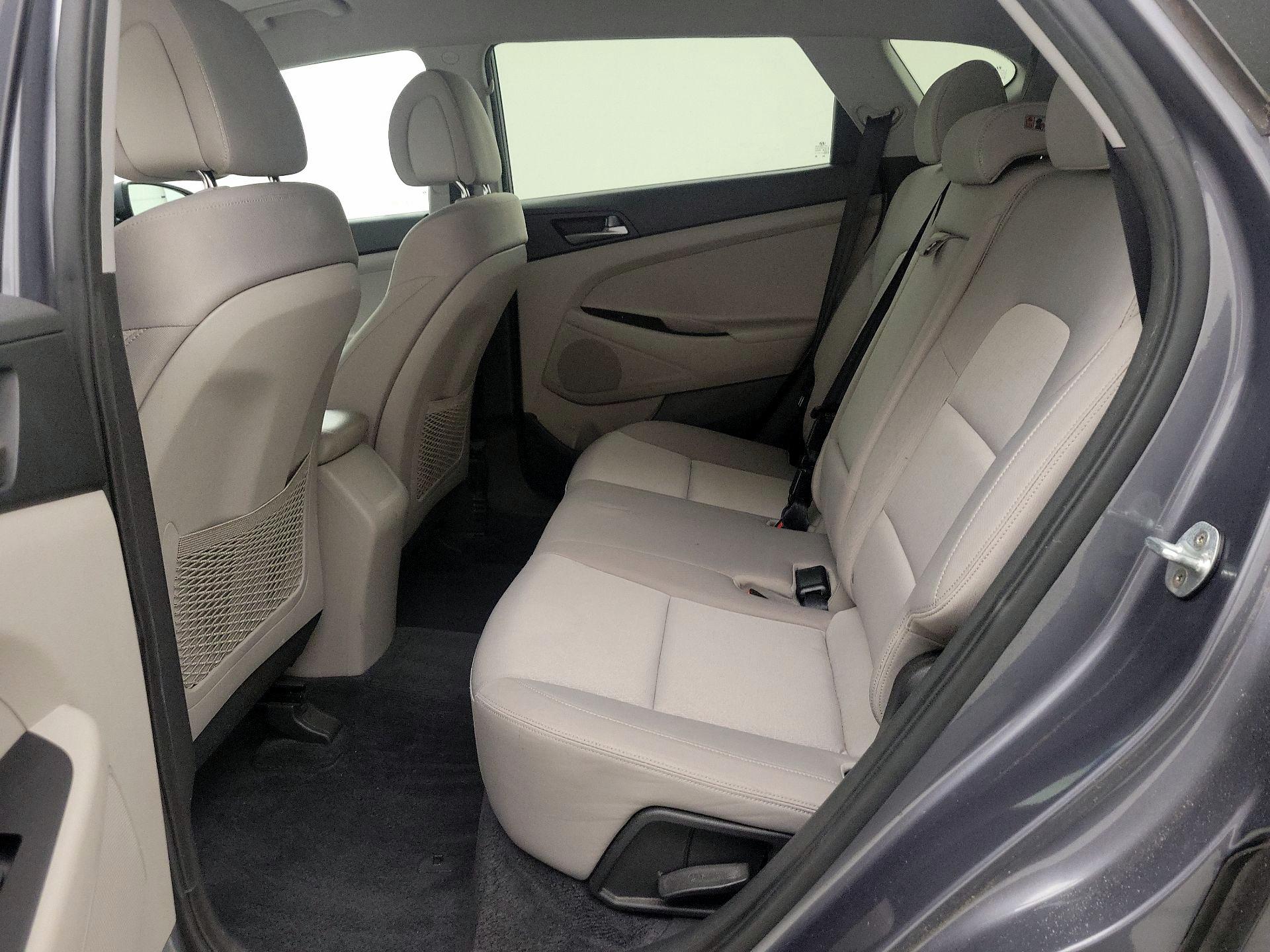 Thumbnail: 2016 Hyundai Tucson - 19