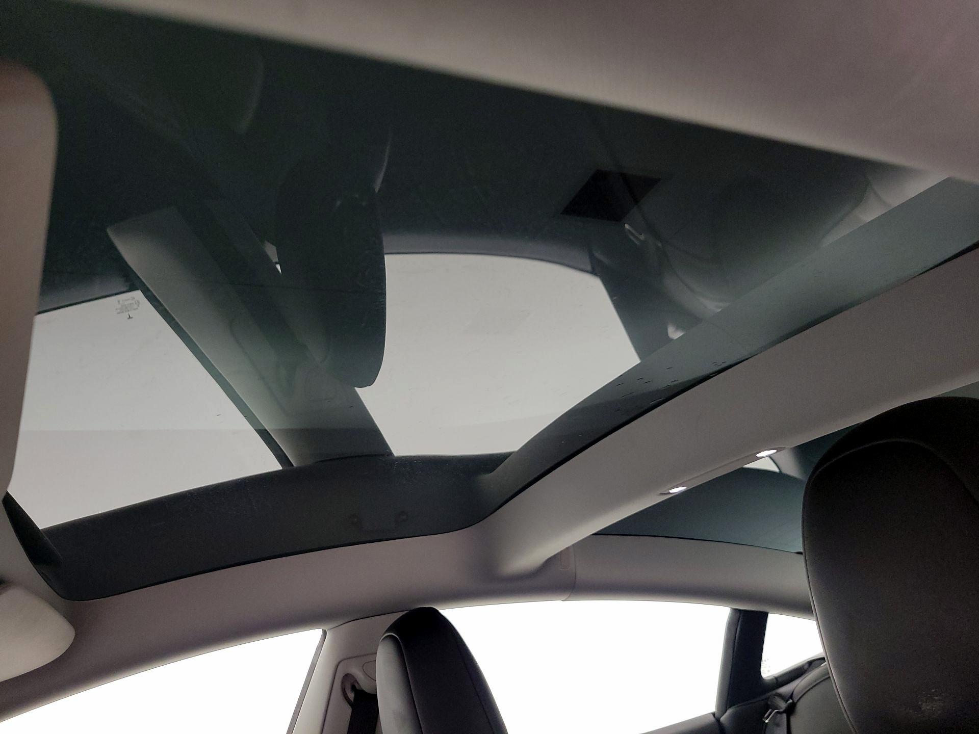 Thumbnail: 2023 Tesla Model 3 - 18