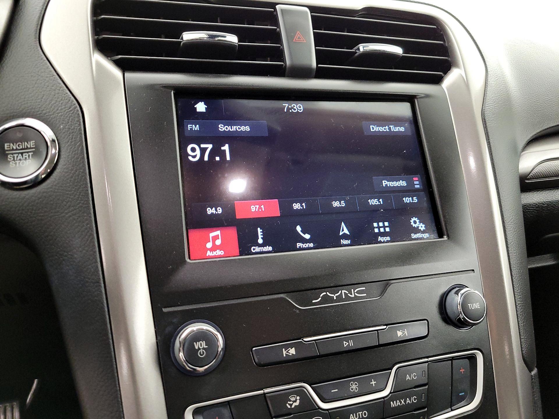 Thumbnail: 2019 Ford Fusion - 16