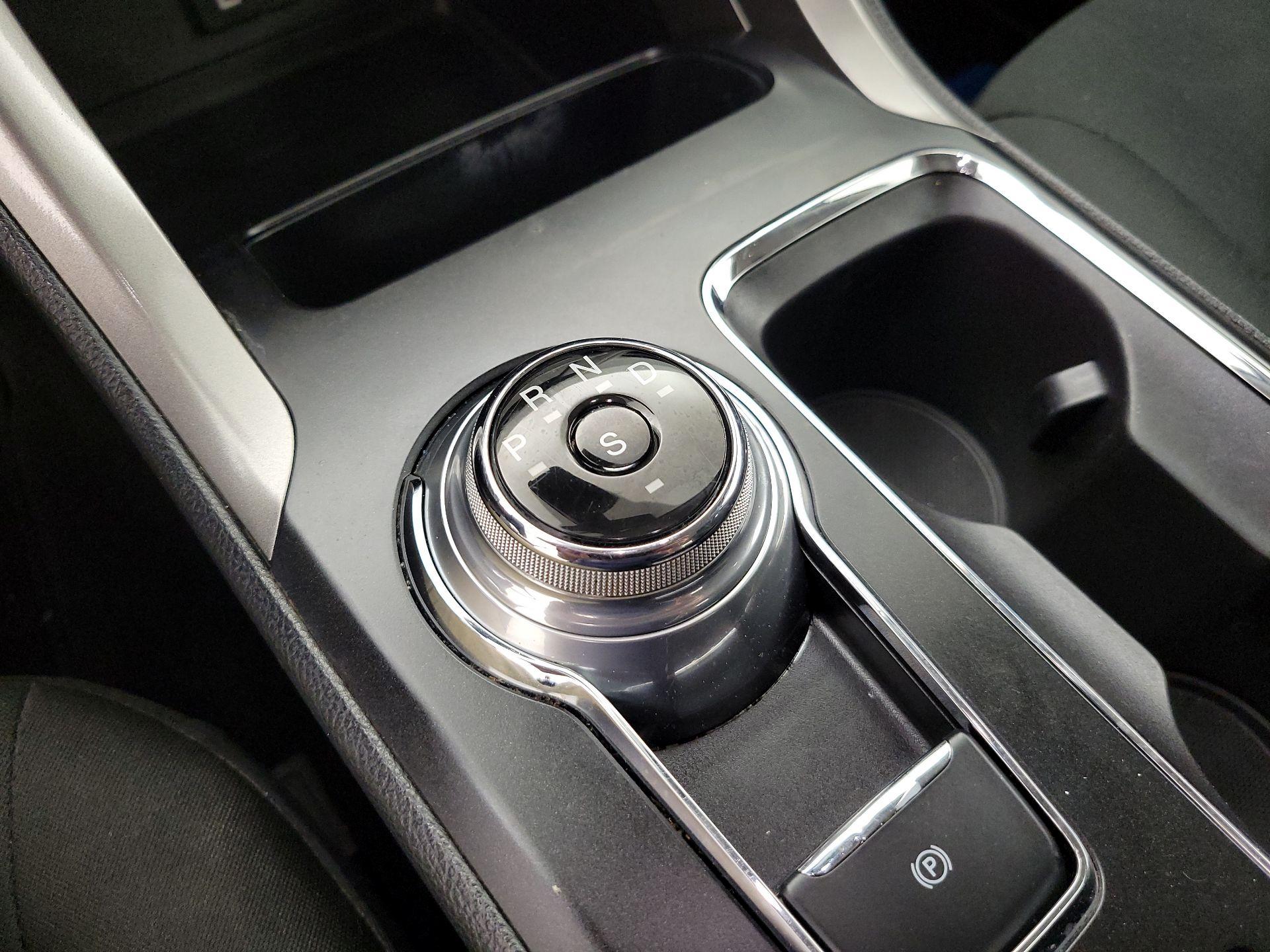 Thumbnail: 2019 Ford Fusion - 18
