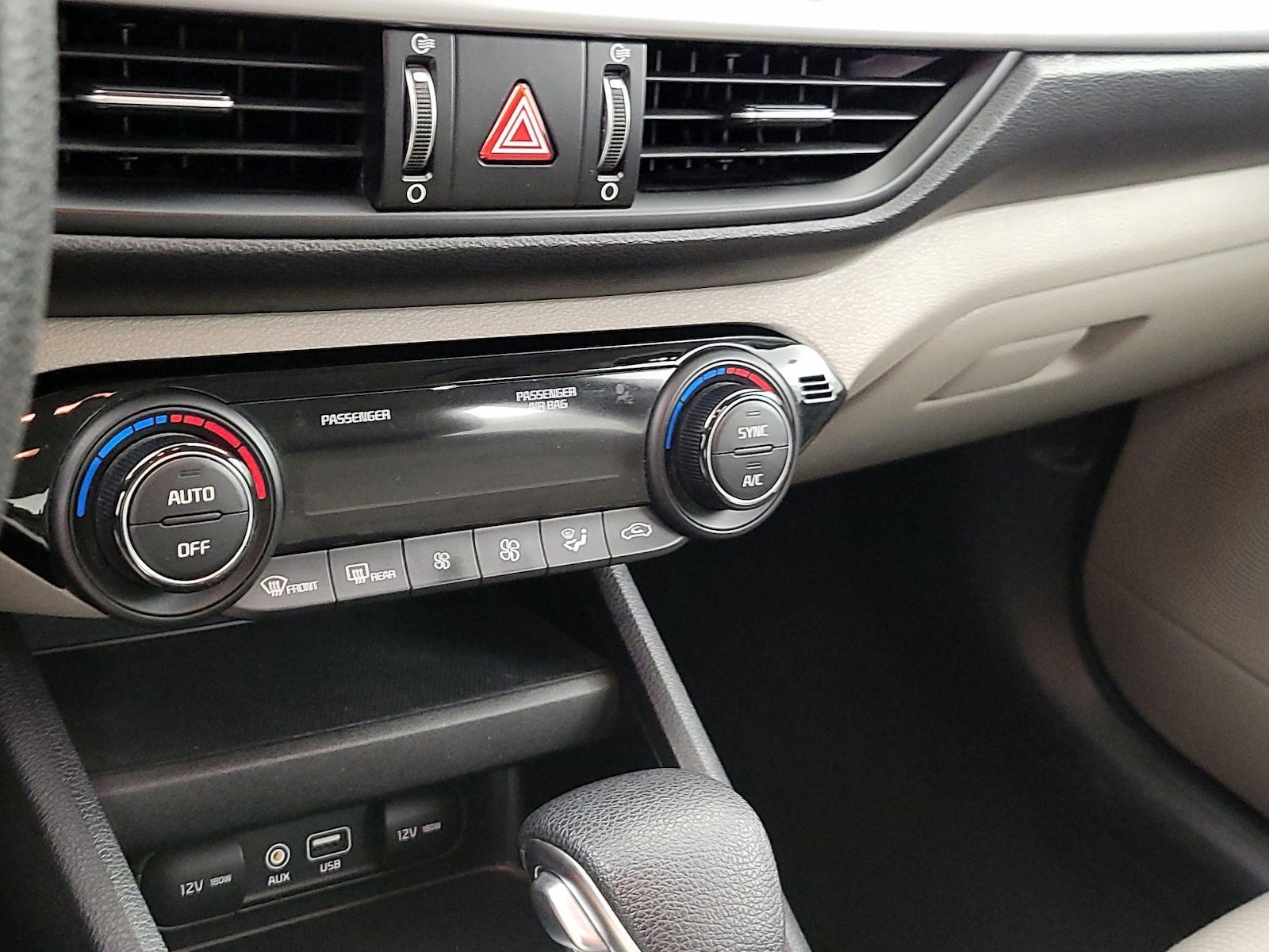 2019 Kia FORTE LXS - Photo 17