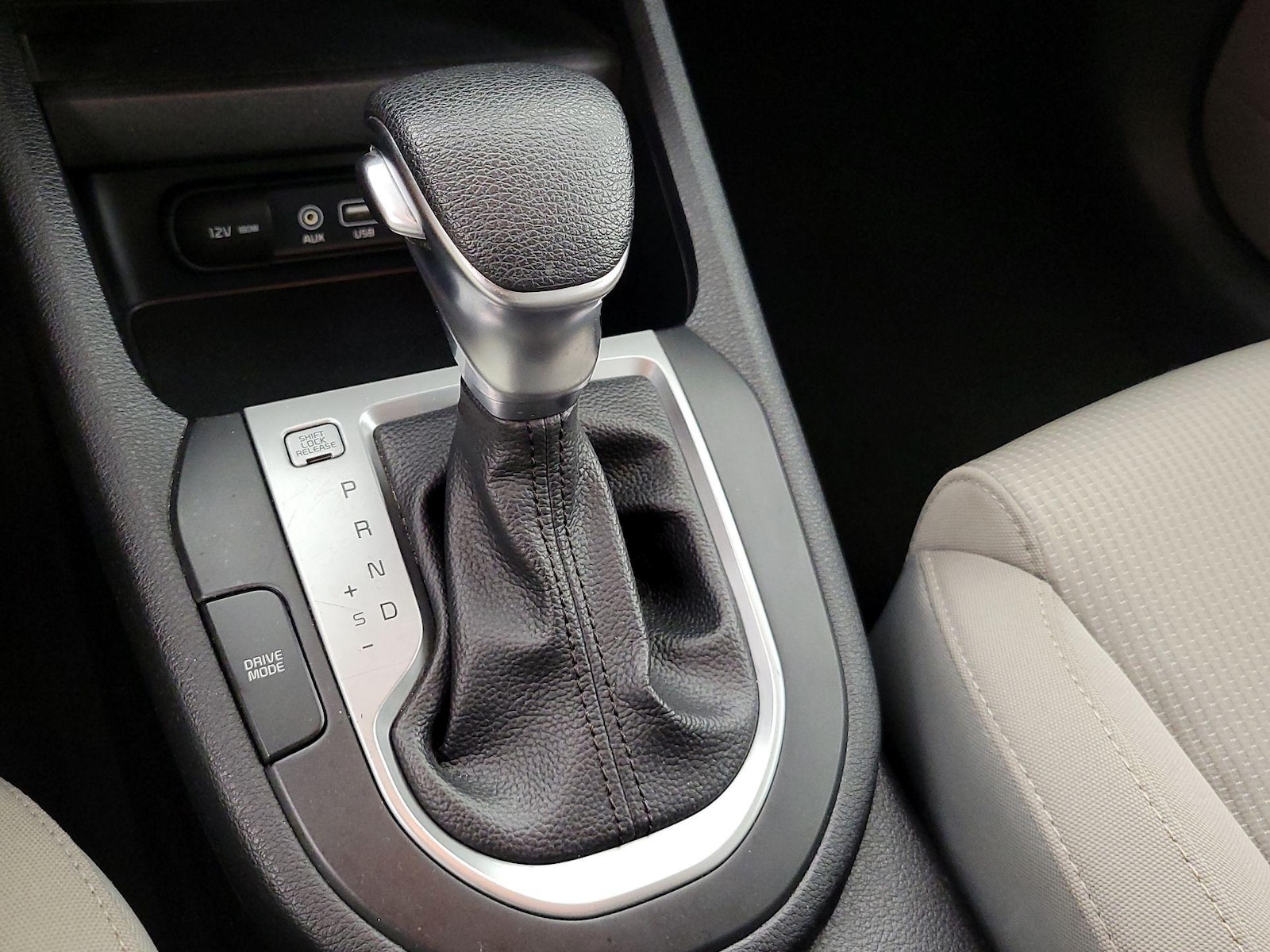 2019 Kia FORTE LXS - Photo 18
