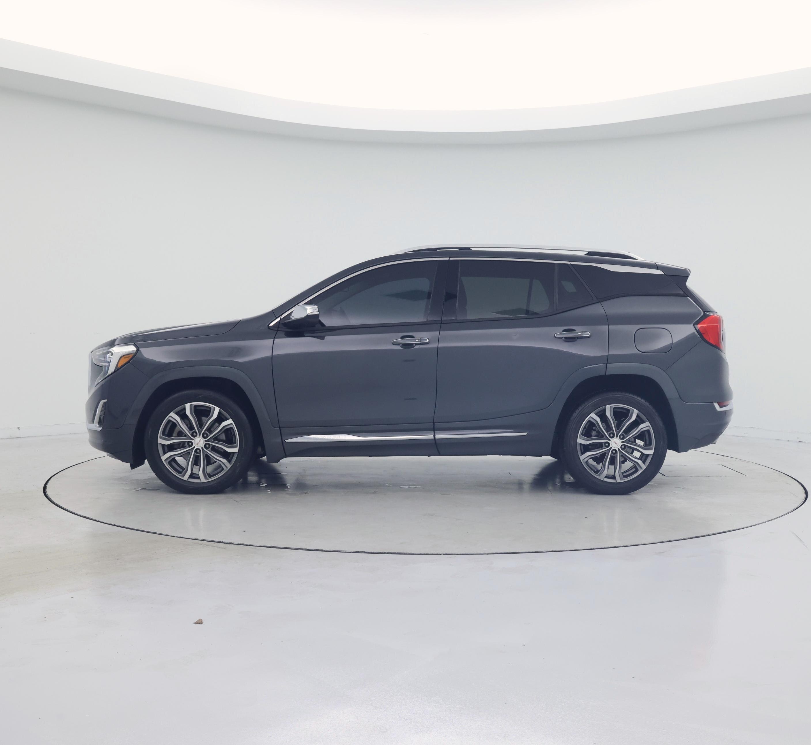 Thumbnail: 2019 GMC Terrain - 3