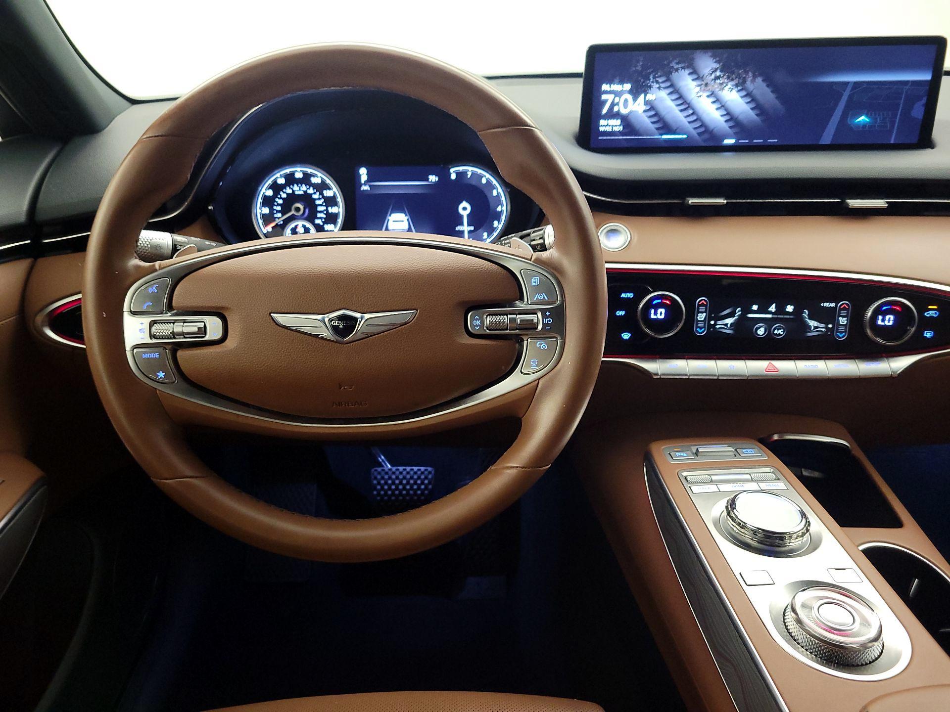 Thumbnail: 2022 Genesis GV70 - 10