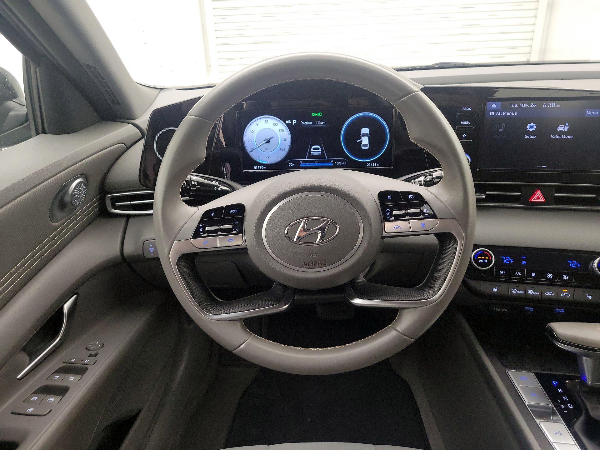 Thumbnail: 2022 Hyundai Elantra - 10