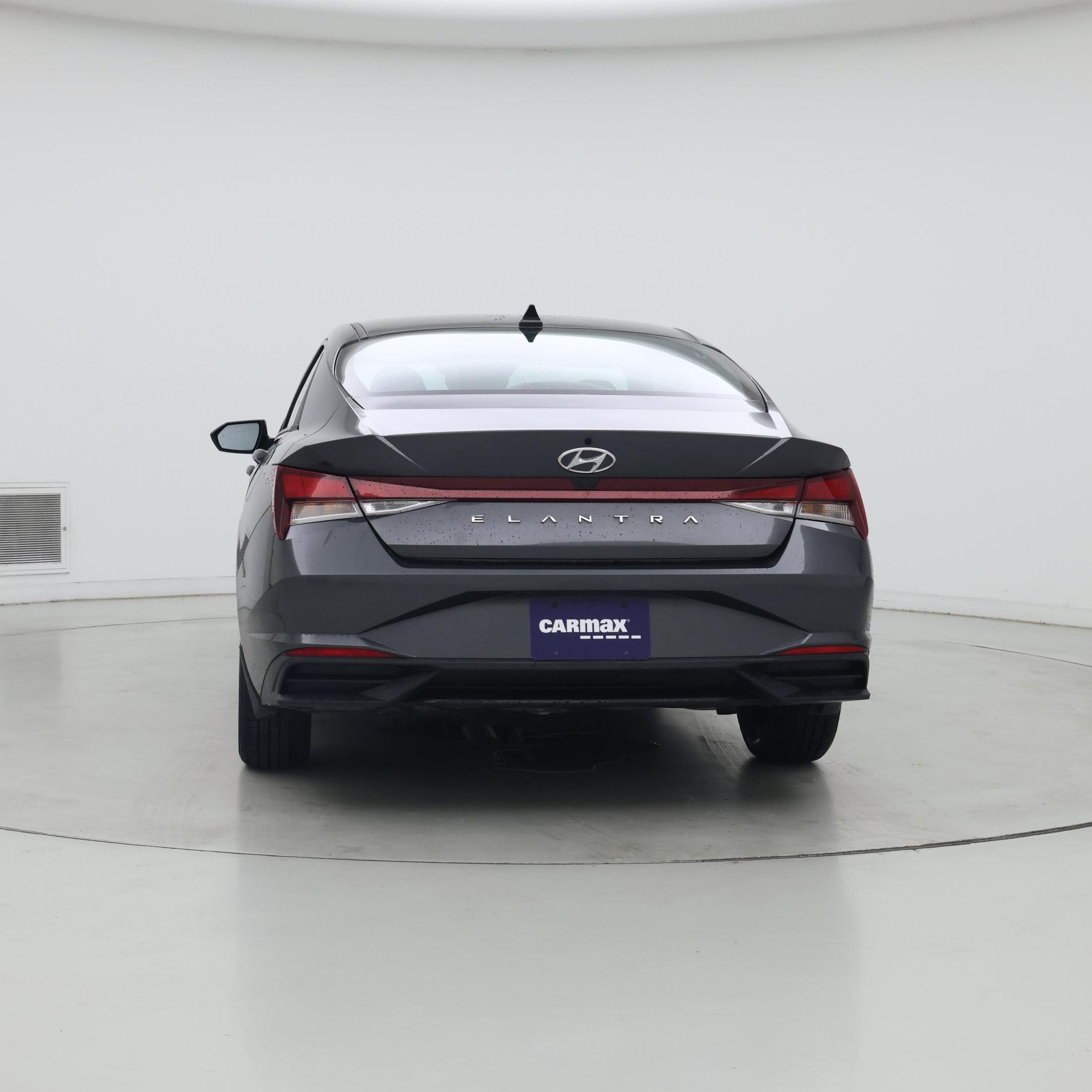 Thumbnail: 2022 Hyundai Elantra - 6
