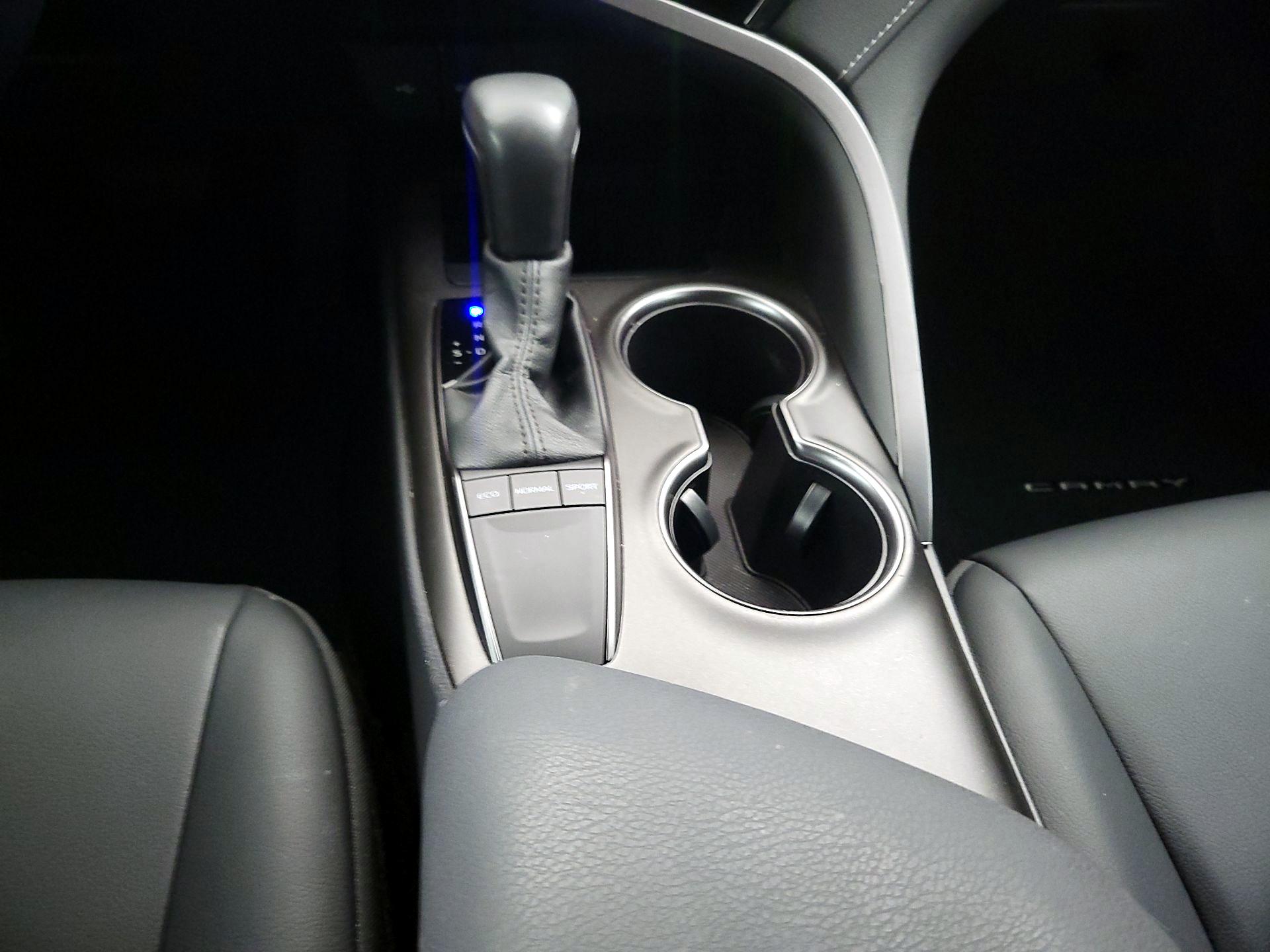 Thumbnail: 2024 Toyota Camry - 17
