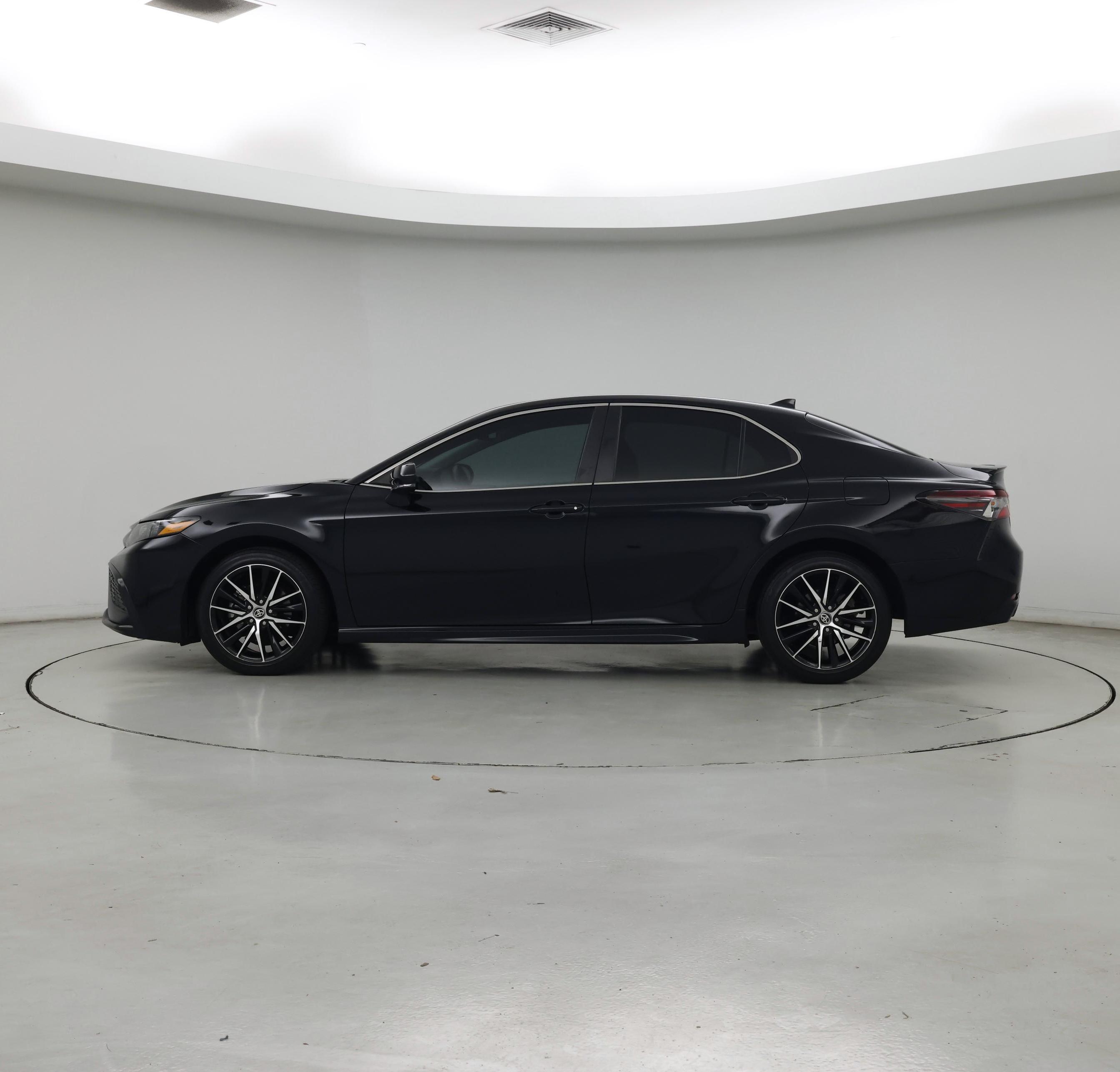 Thumbnail: 2024 Toyota Camry - 3