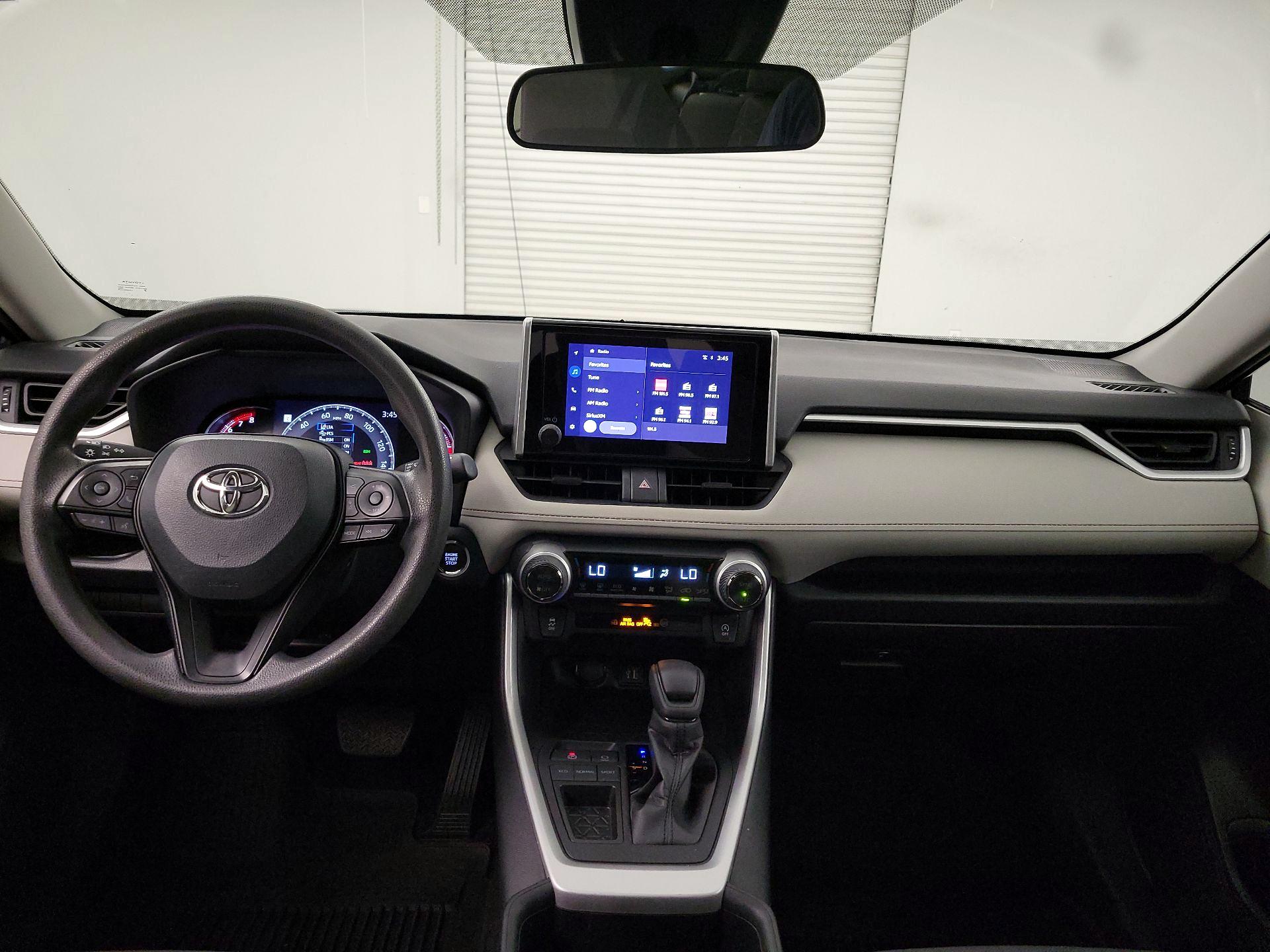 Thumbnail: 2024 Toyota RAV4 - 9