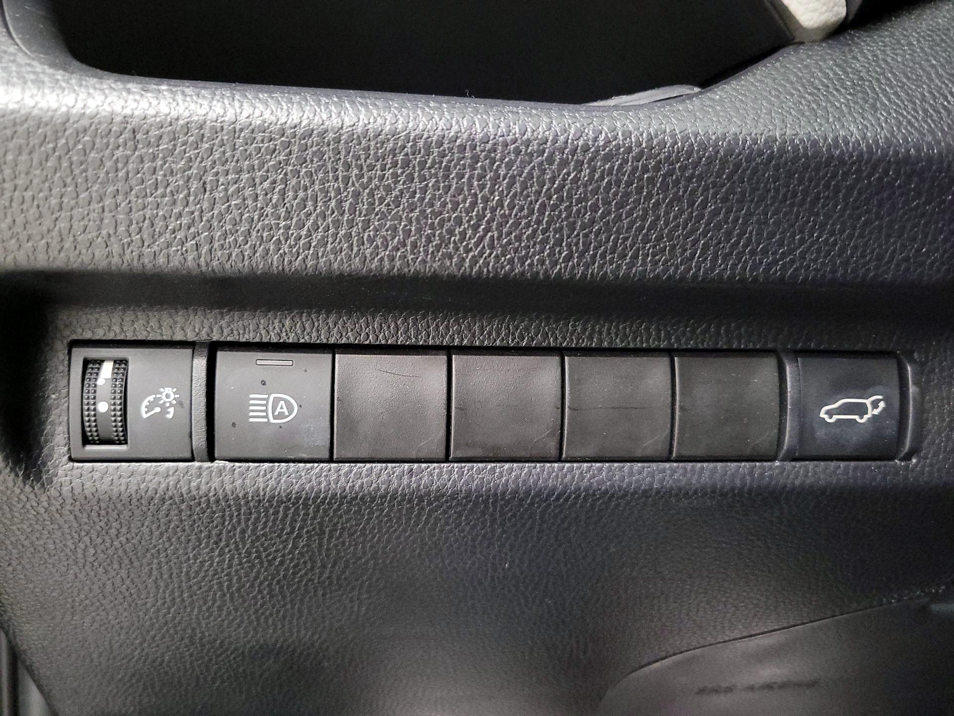 Thumbnail: 2024 Toyota RAV4 - 13