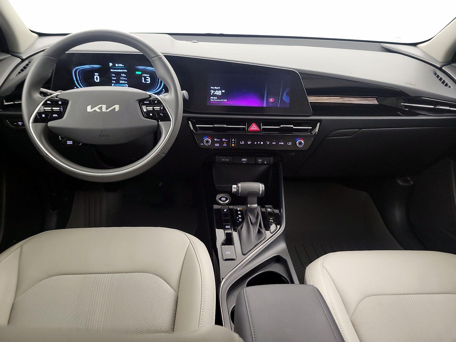 Thumbnail: 2024 Kia Niro - 9