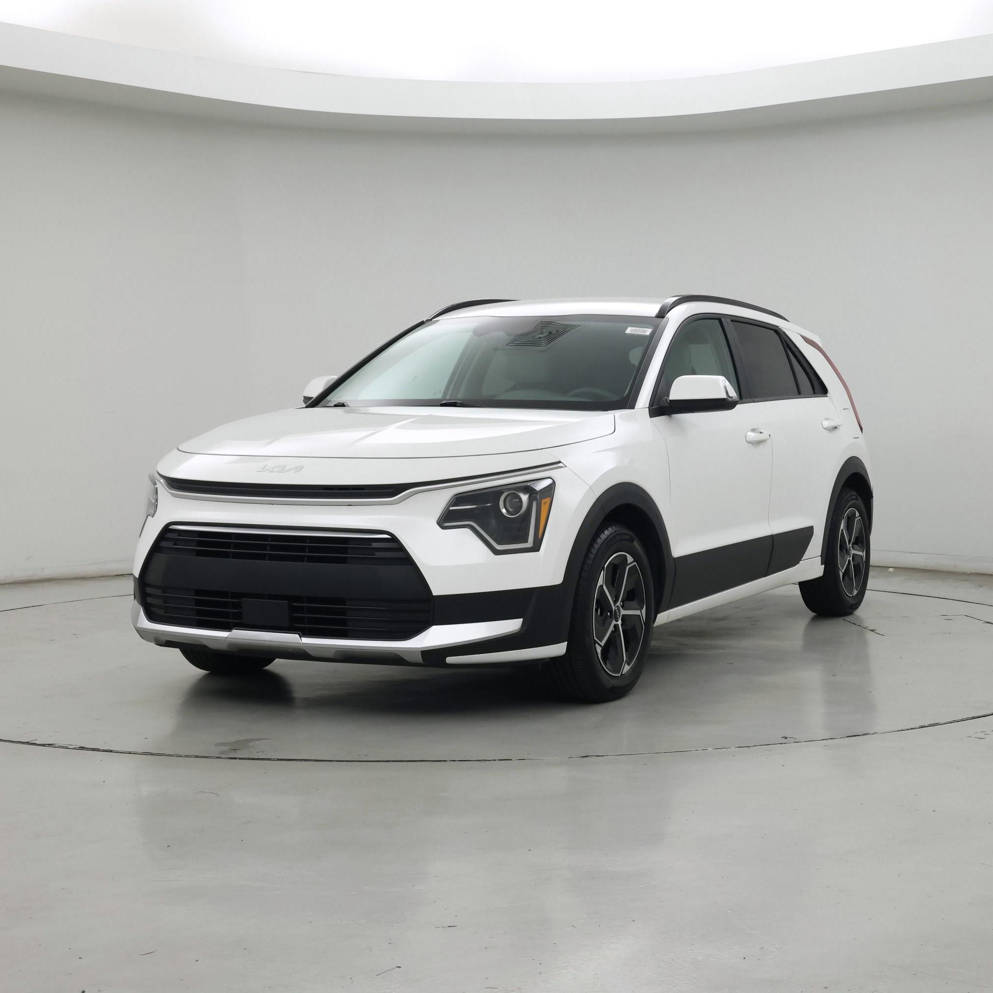 Thumbnail: 2024 Kia Niro - 4