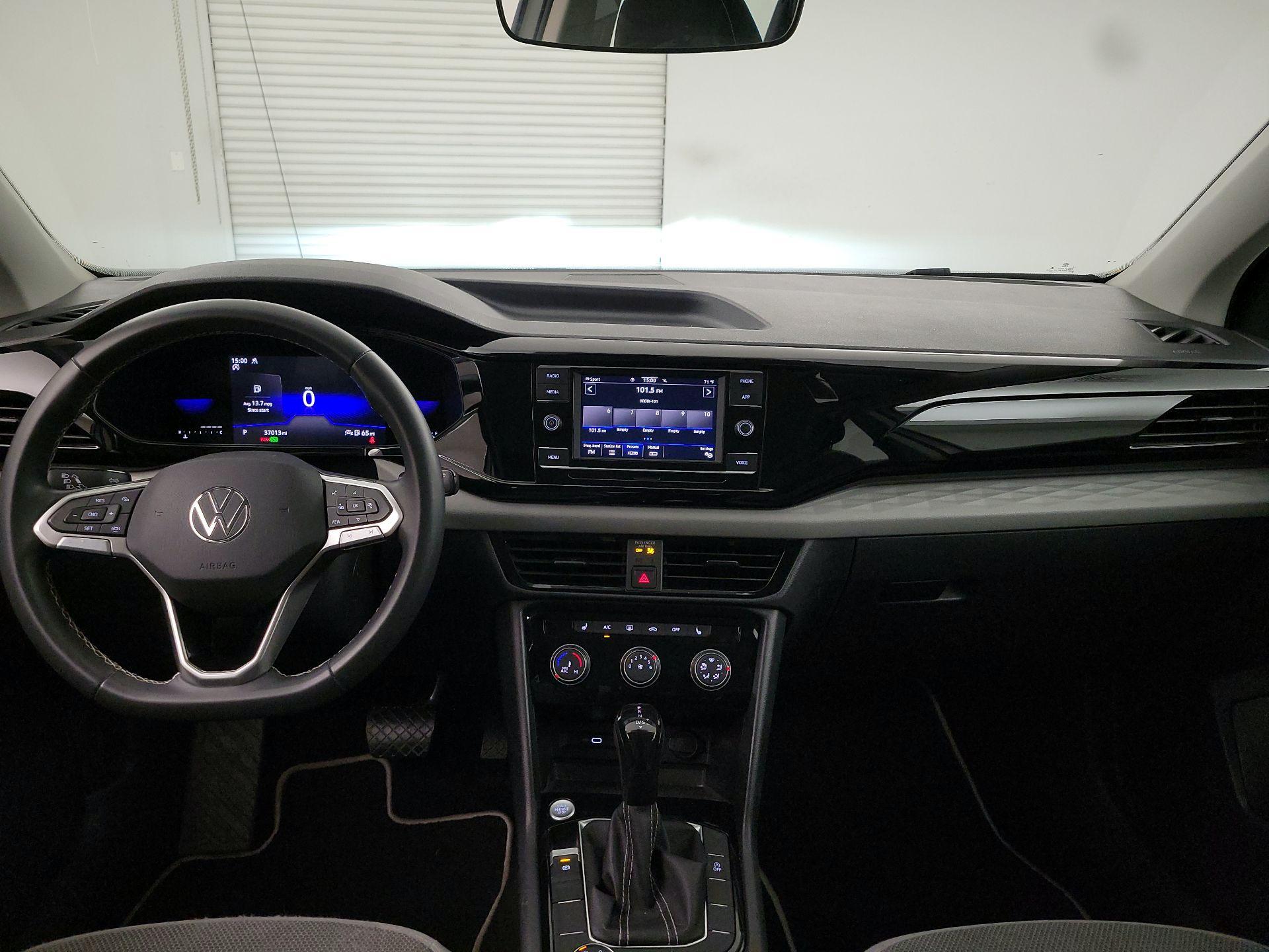 Thumbnail: 2023 Volkswagen Taos - 9