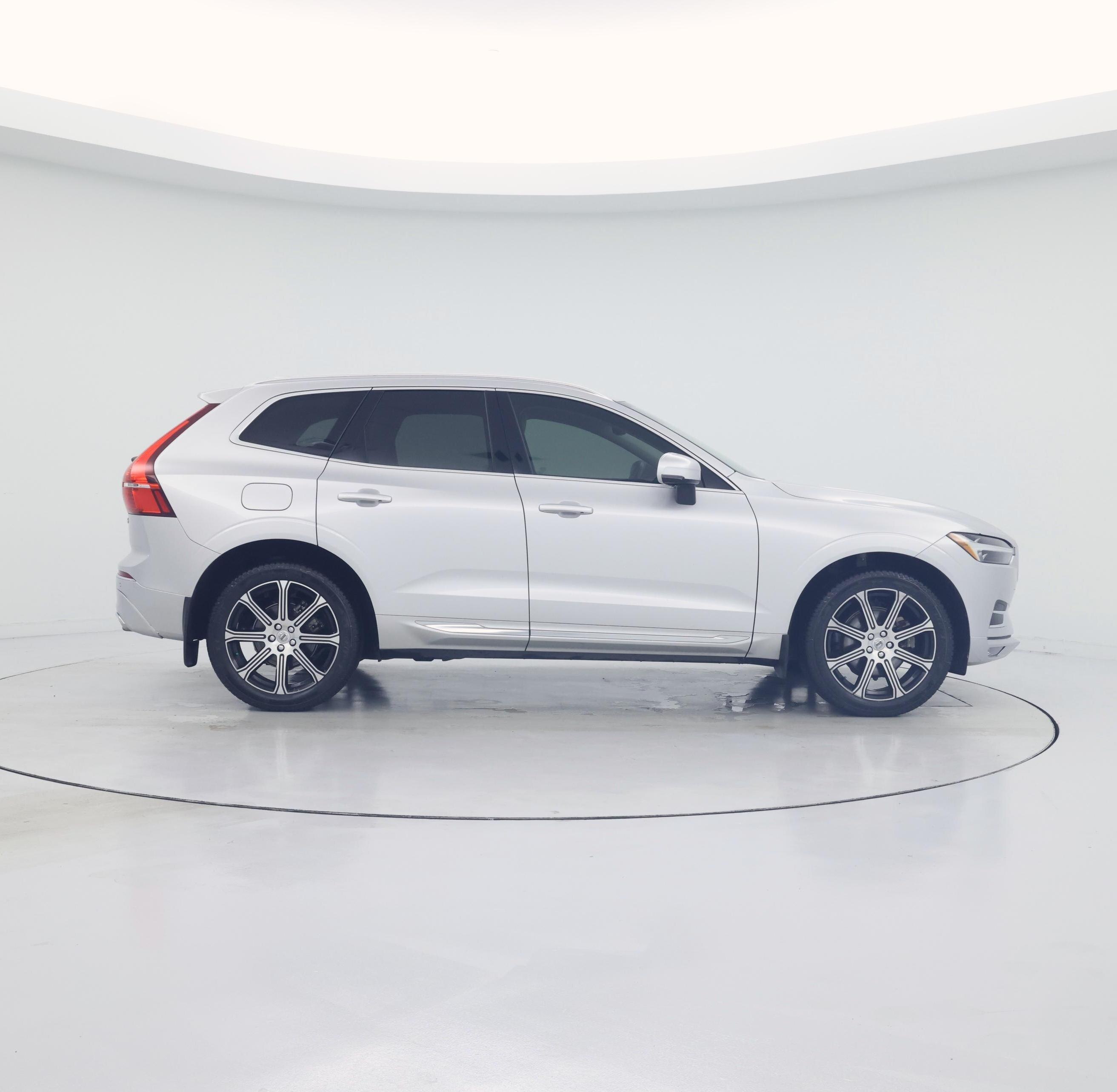 Thumbnail: 2021 Volvo XC60 - 7