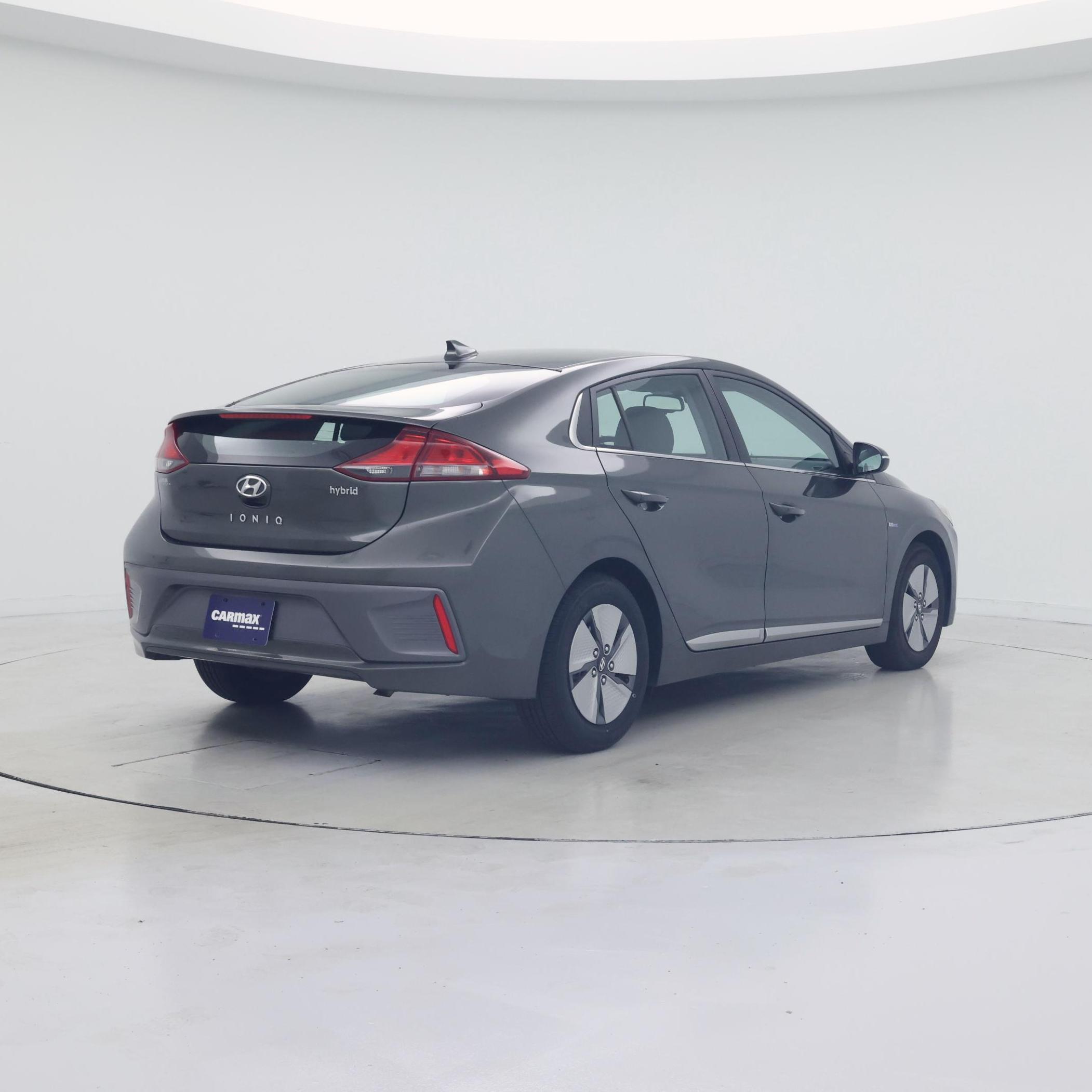Thumbnail: 2020 Hyundai Ioniq - 8