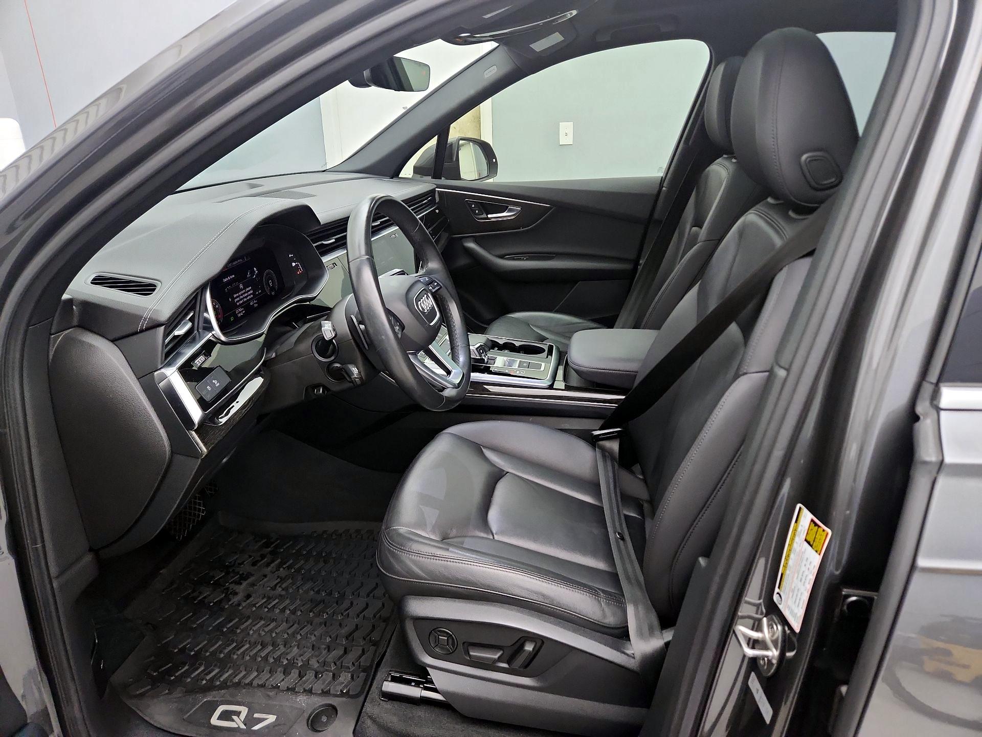 Thumbnail: 2023 Audi Q7 - 11