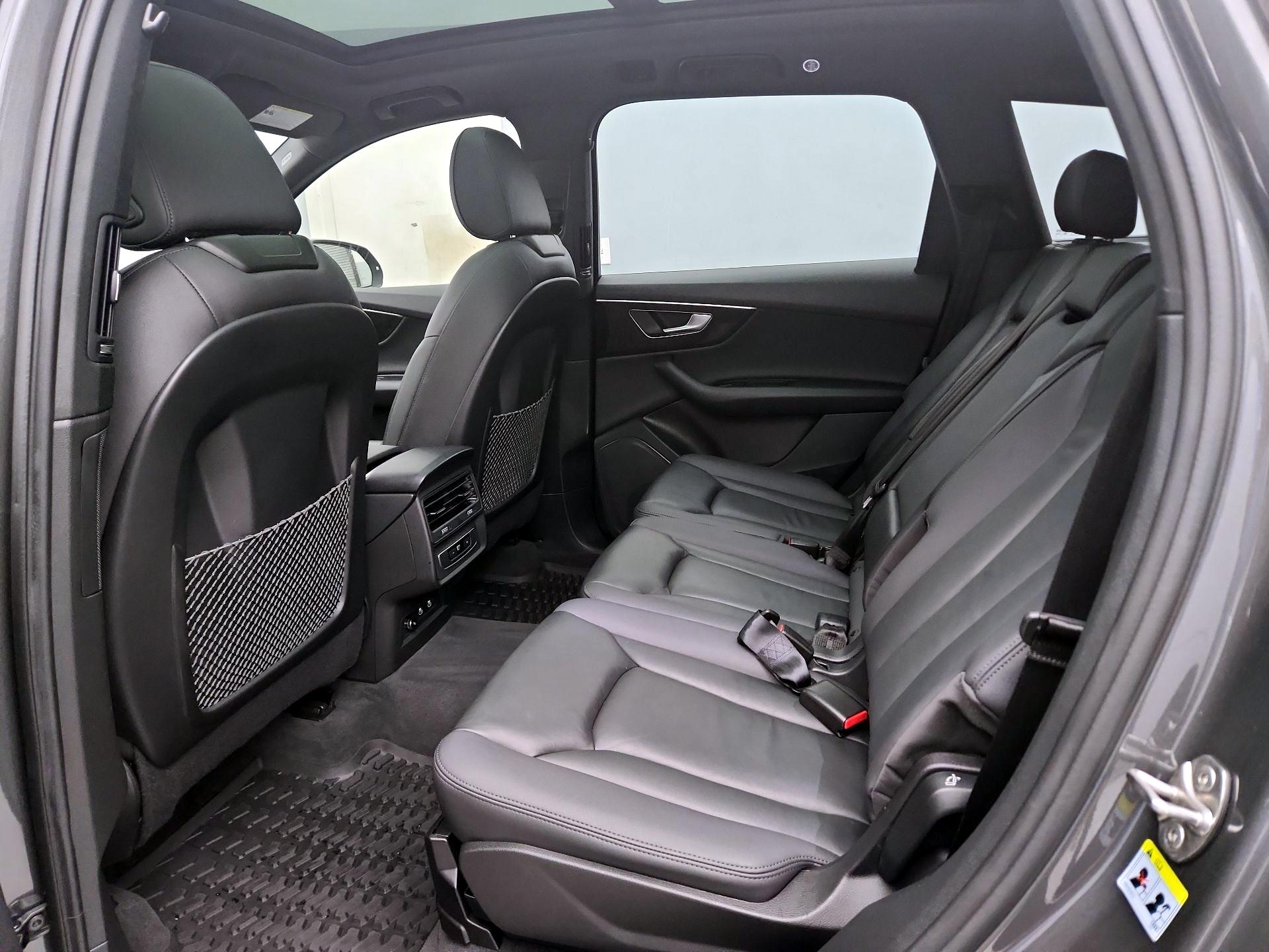 Thumbnail: 2023 Audi Q7 - 20