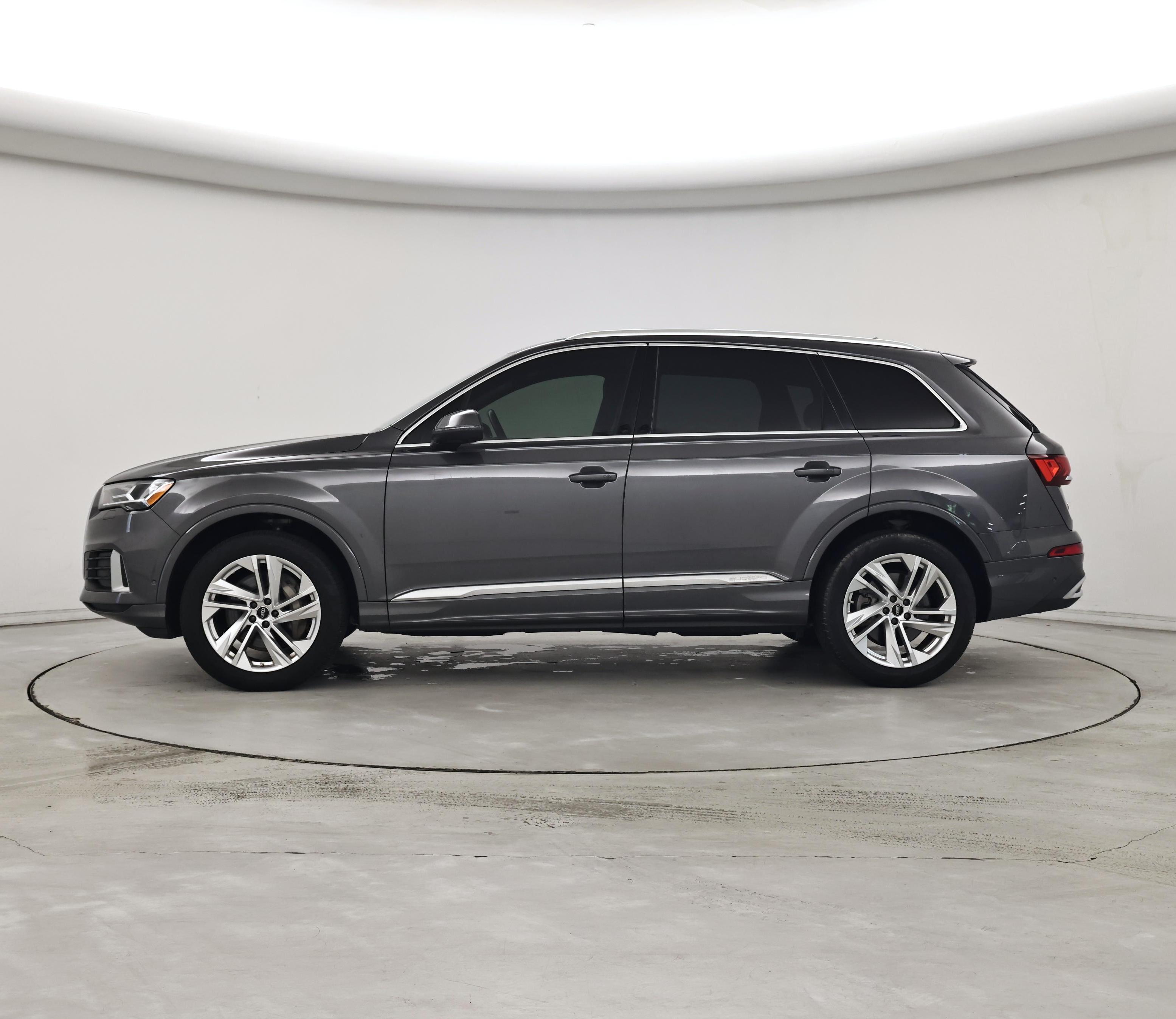 Thumbnail: 2023 Audi Q7 - 3