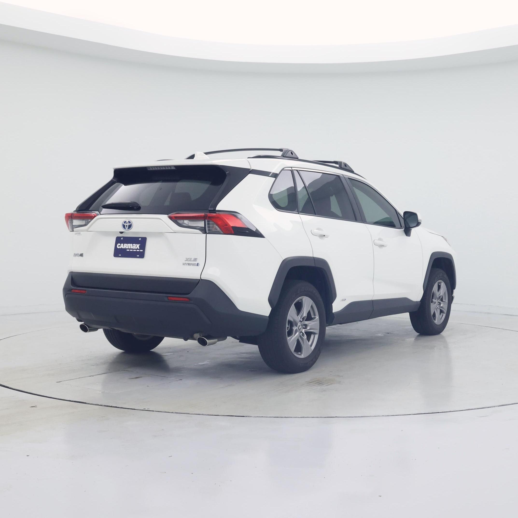 Thumbnail: 2024 Toyota RAV4 - 8