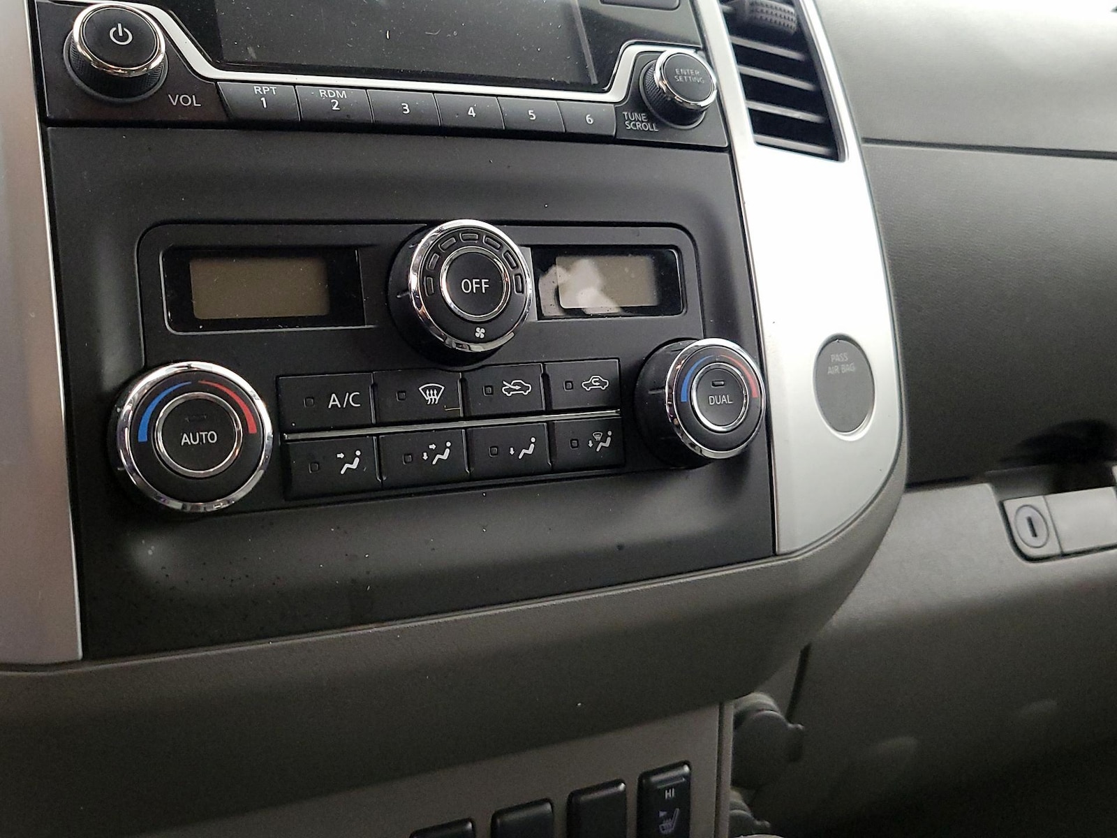 2016 Nissan Frontier SV - Photo 17