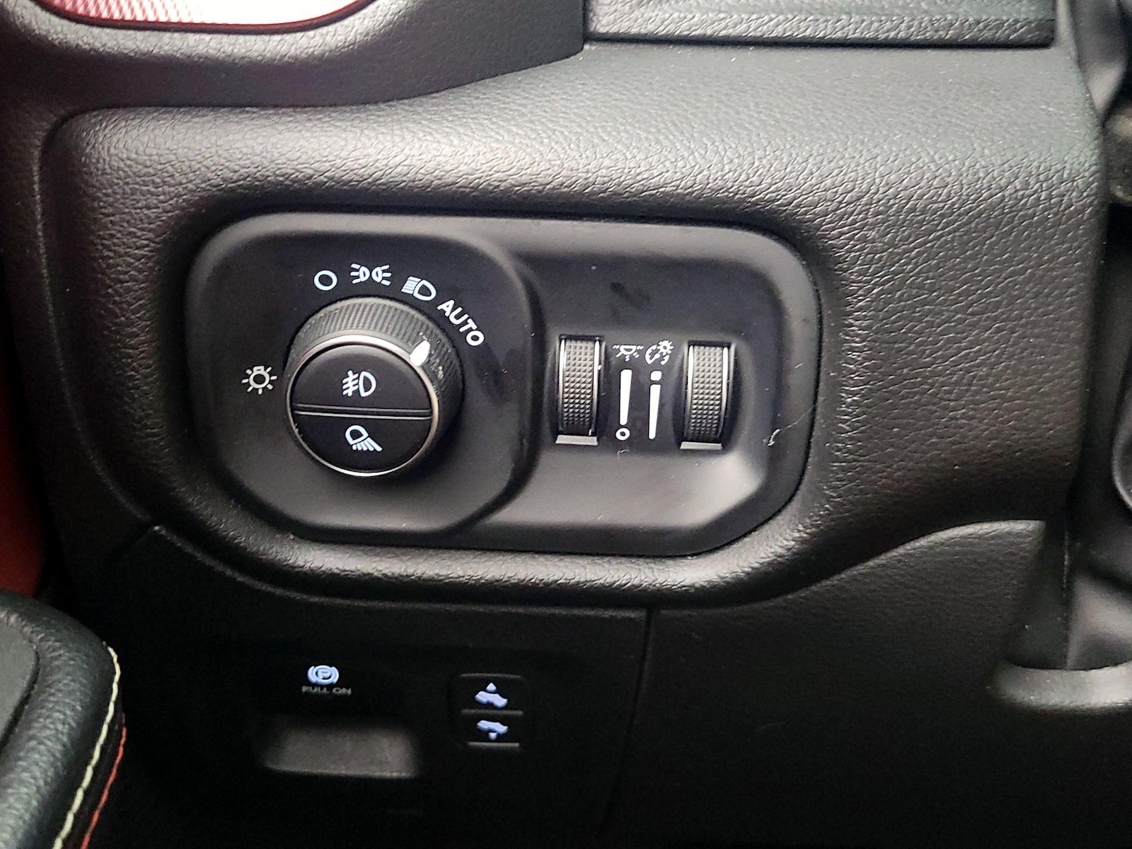 2025 RAM Ram 1500 Pickup Rebel - Photo 14