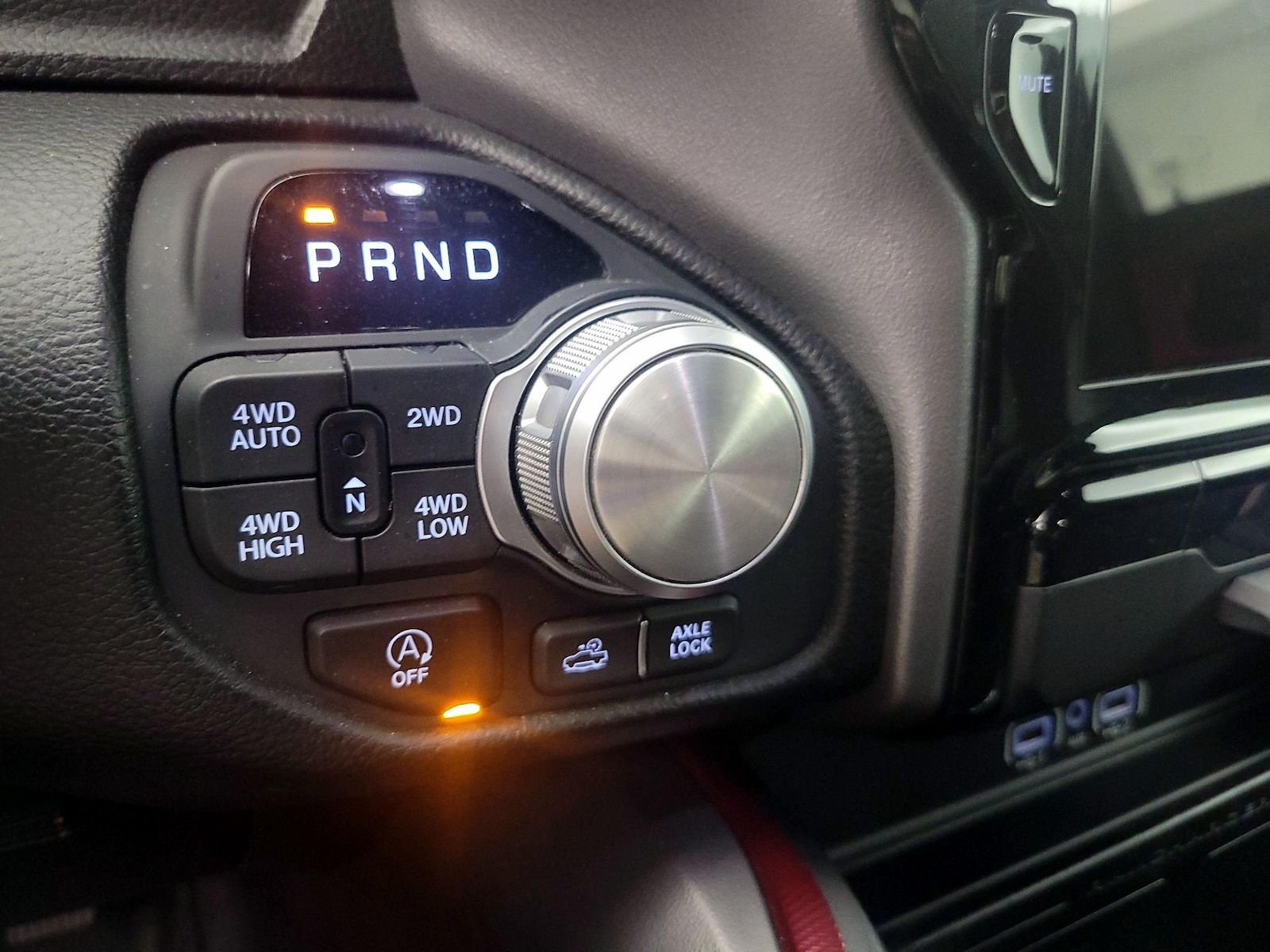 2025 RAM Ram 1500 Pickup Rebel - Photo 19