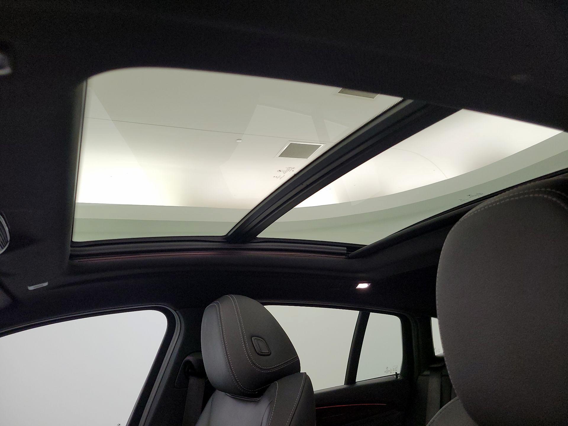 Thumbnail: 2019 BMW X4 - 20