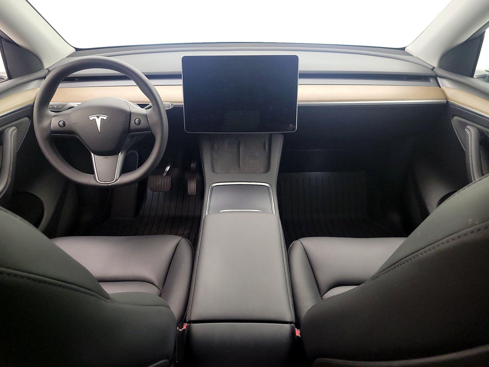 Thumbnail: 2023 Tesla Model Y - 9