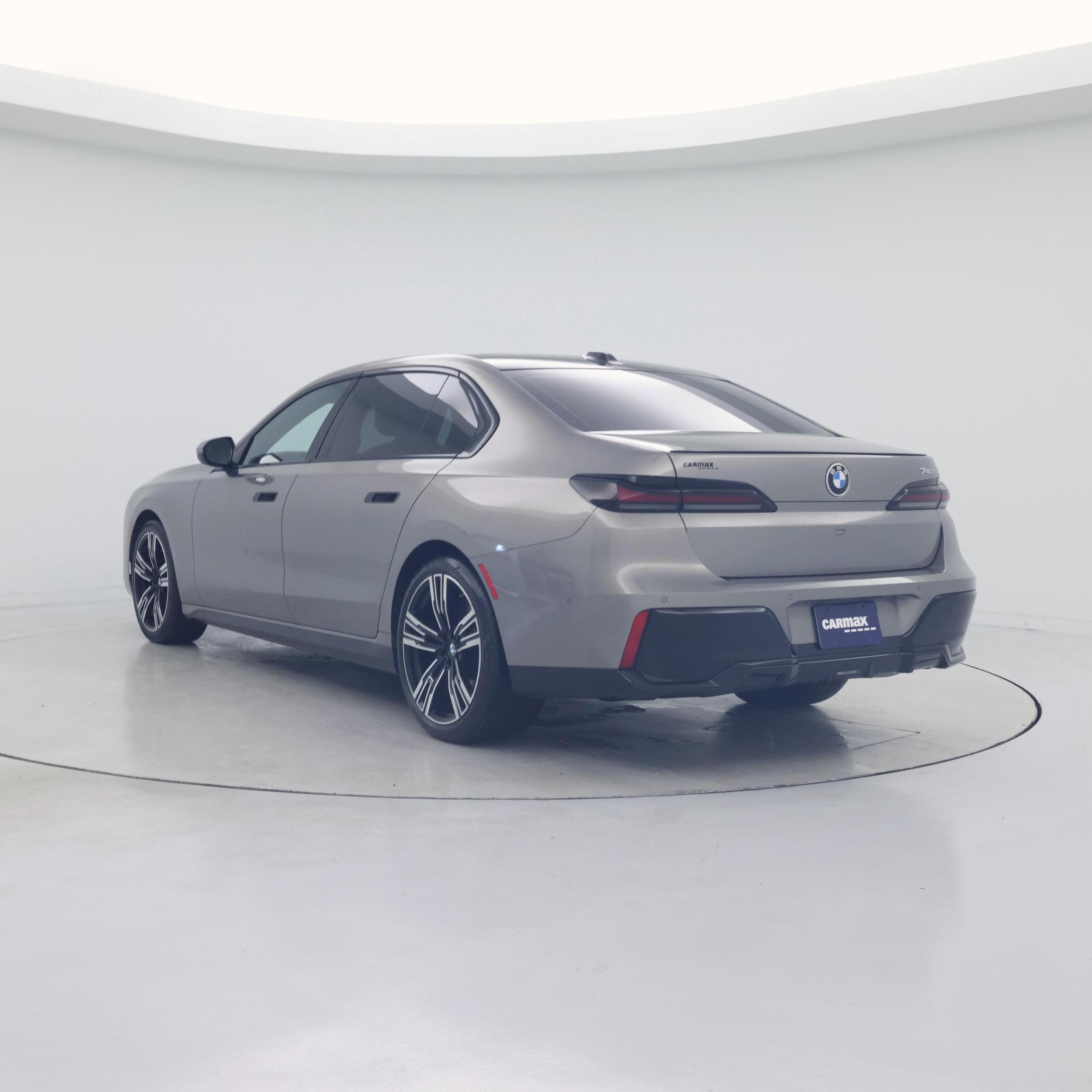 Thumbnail: 2023 BMW 7 Series - 2