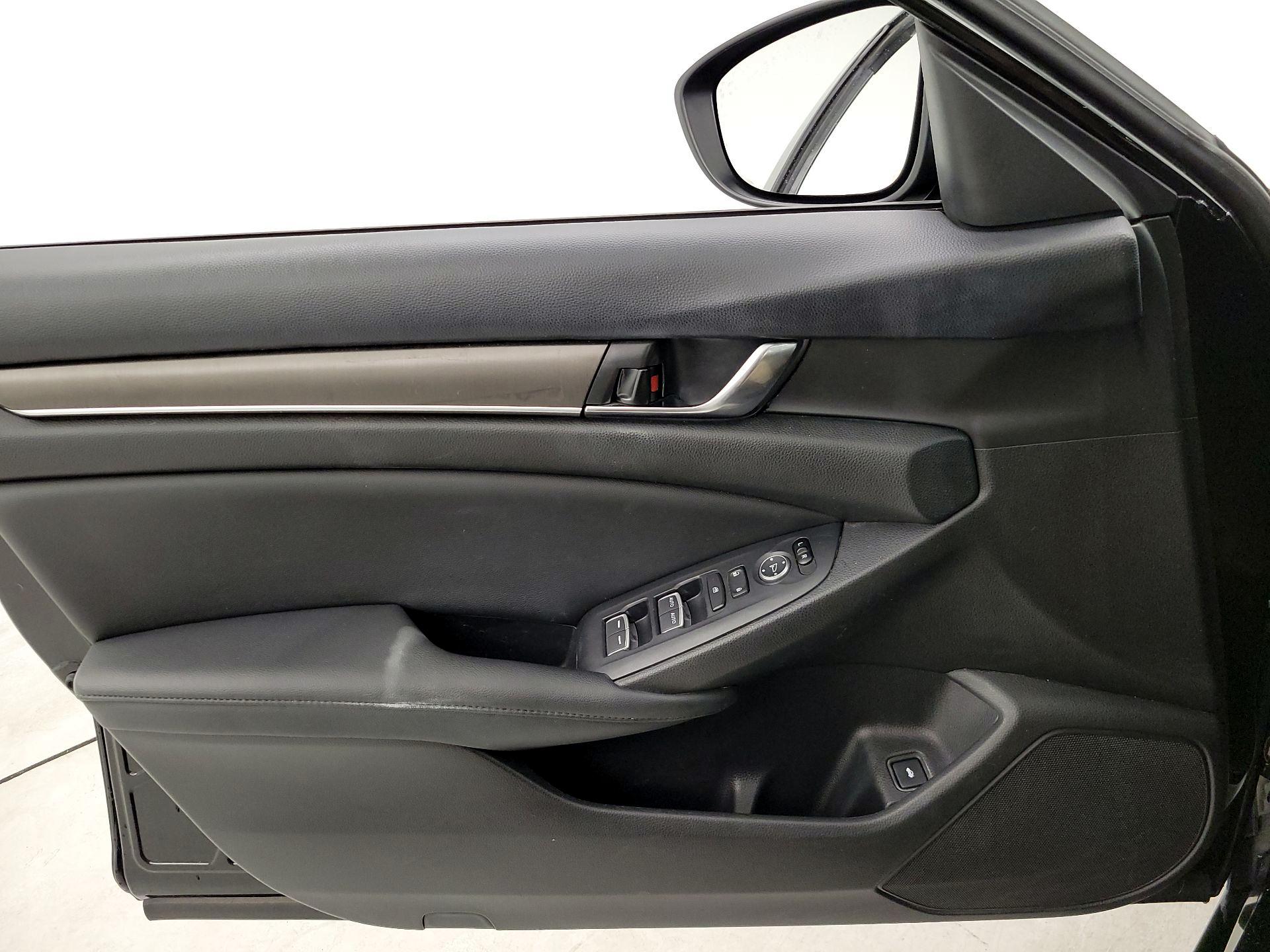 Thumbnail: 2020 Honda Accord - 12