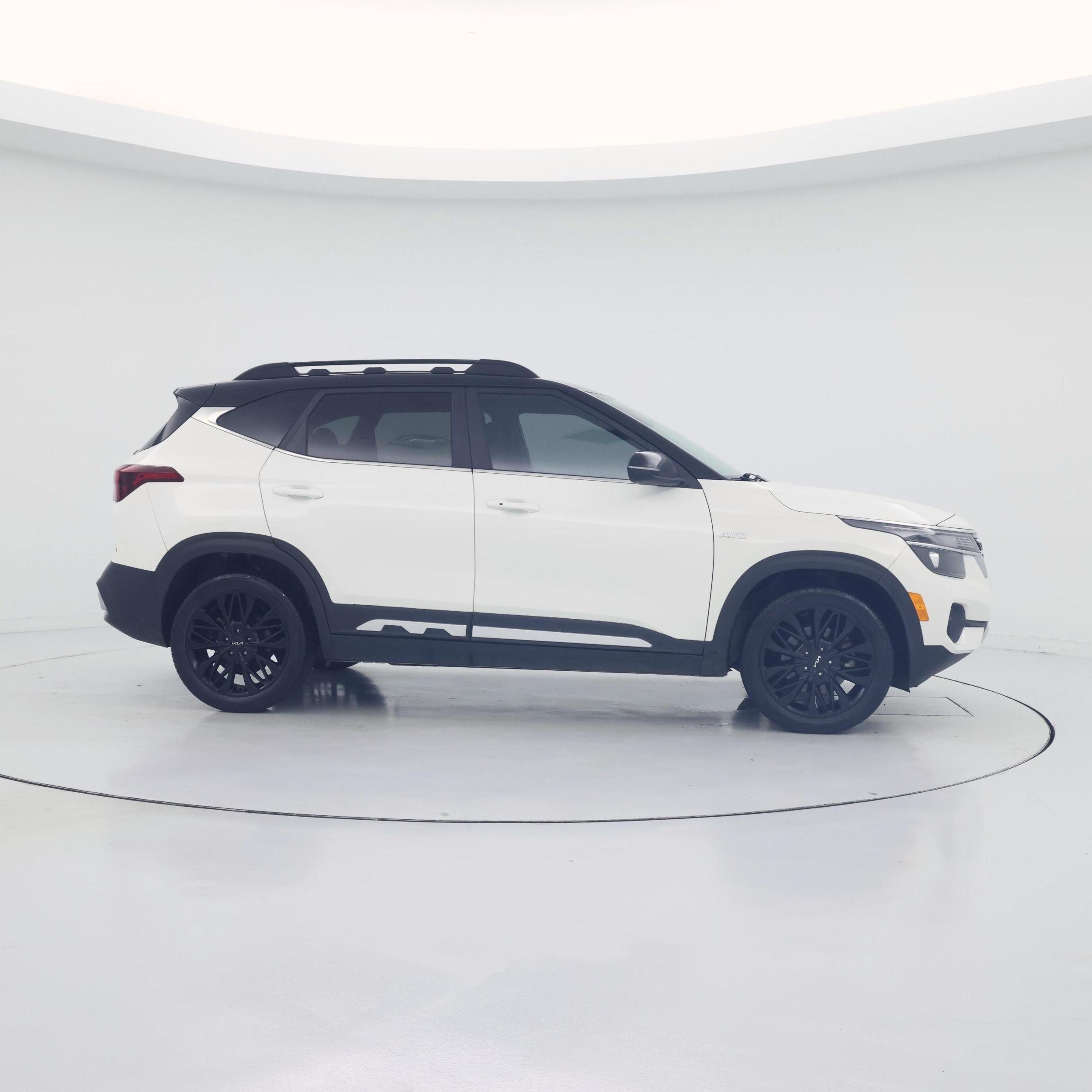 Thumbnail: 2022 Kia Seltos - 7
