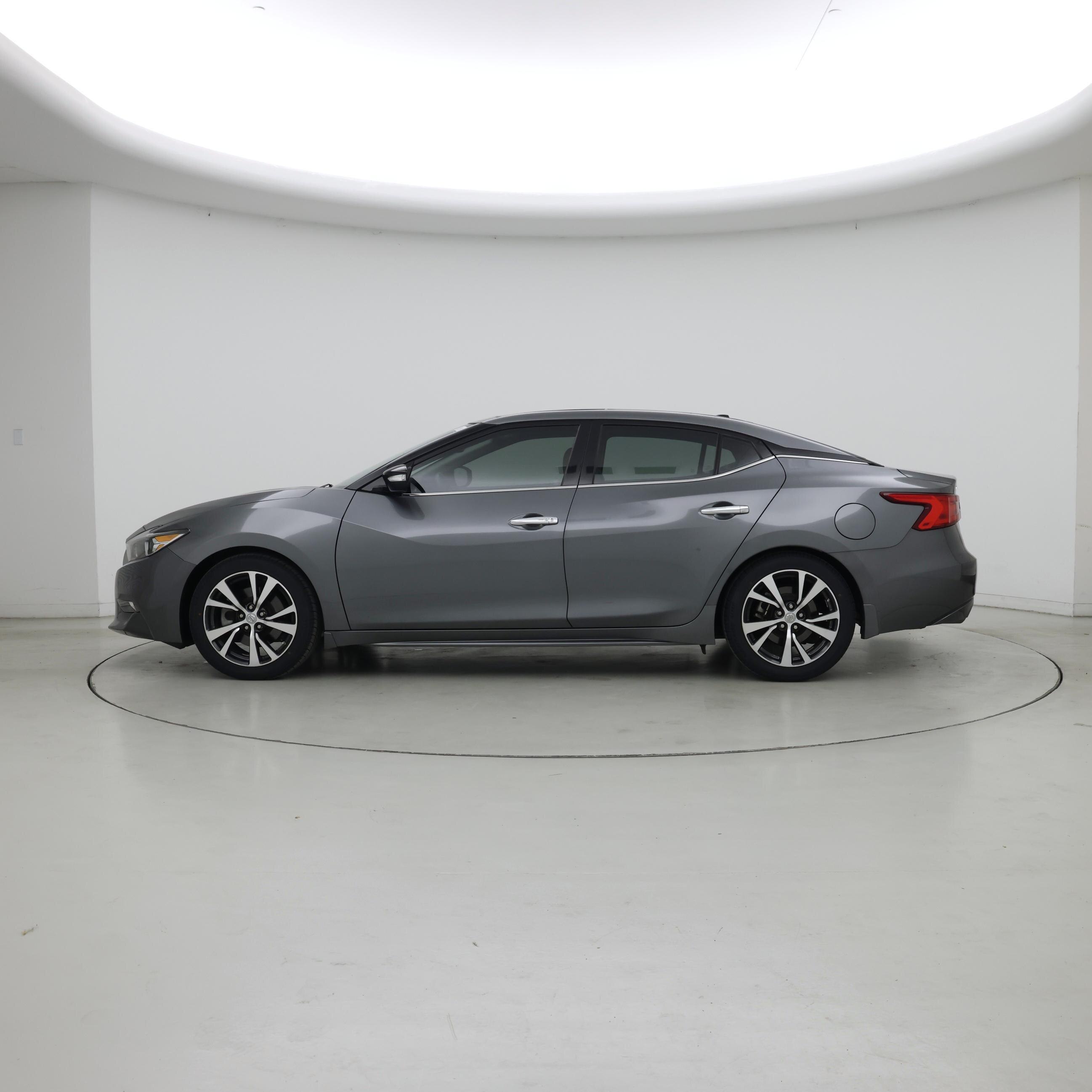 Thumbnail: 2017 Nissan Maxima - 3