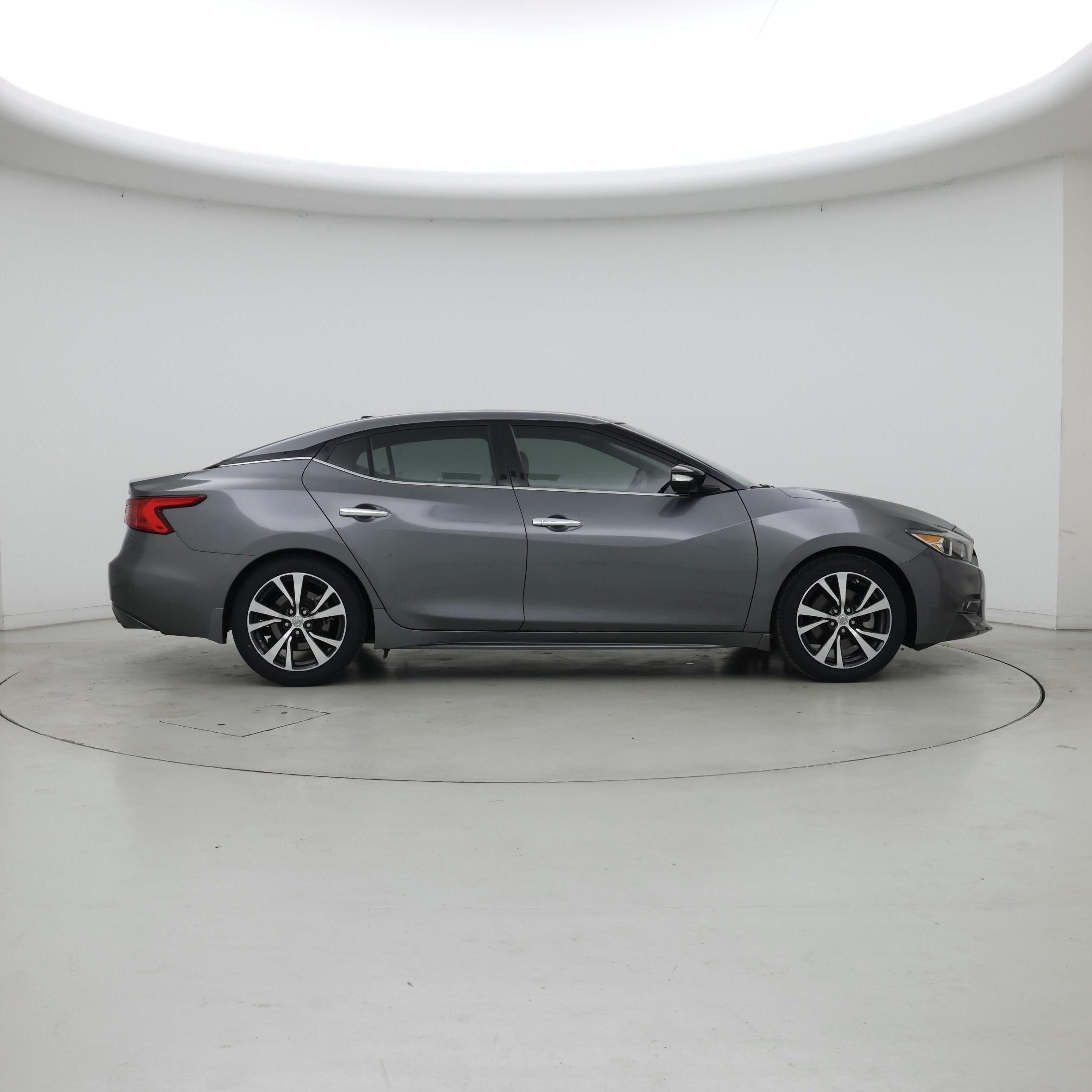 Thumbnail: 2017 Nissan Maxima - 7