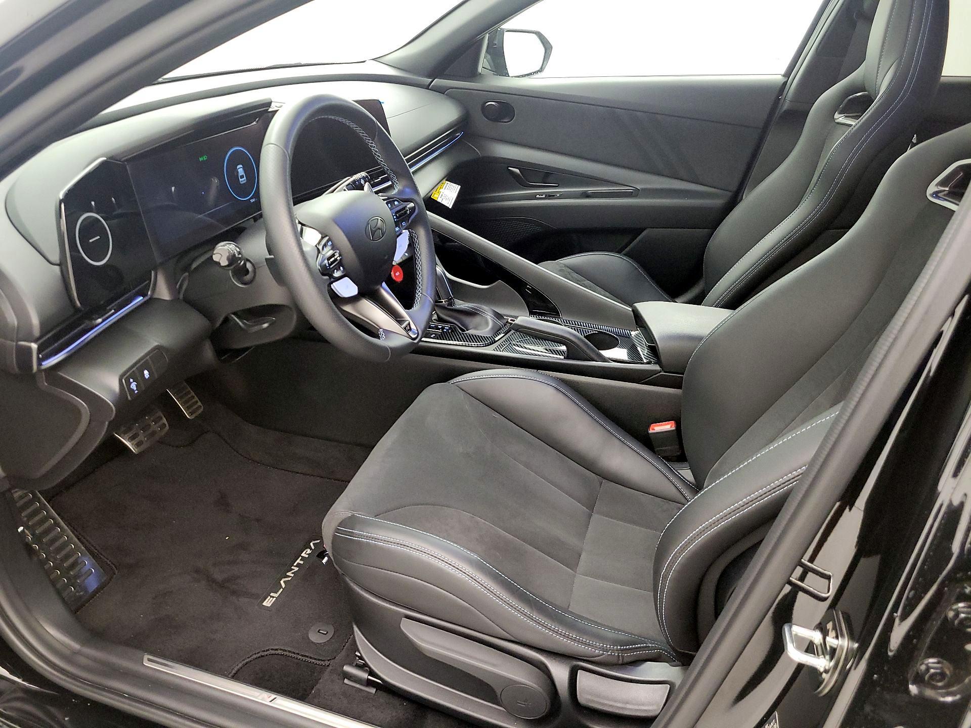Thumbnail: 2024 Hyundai Elantra - 11
