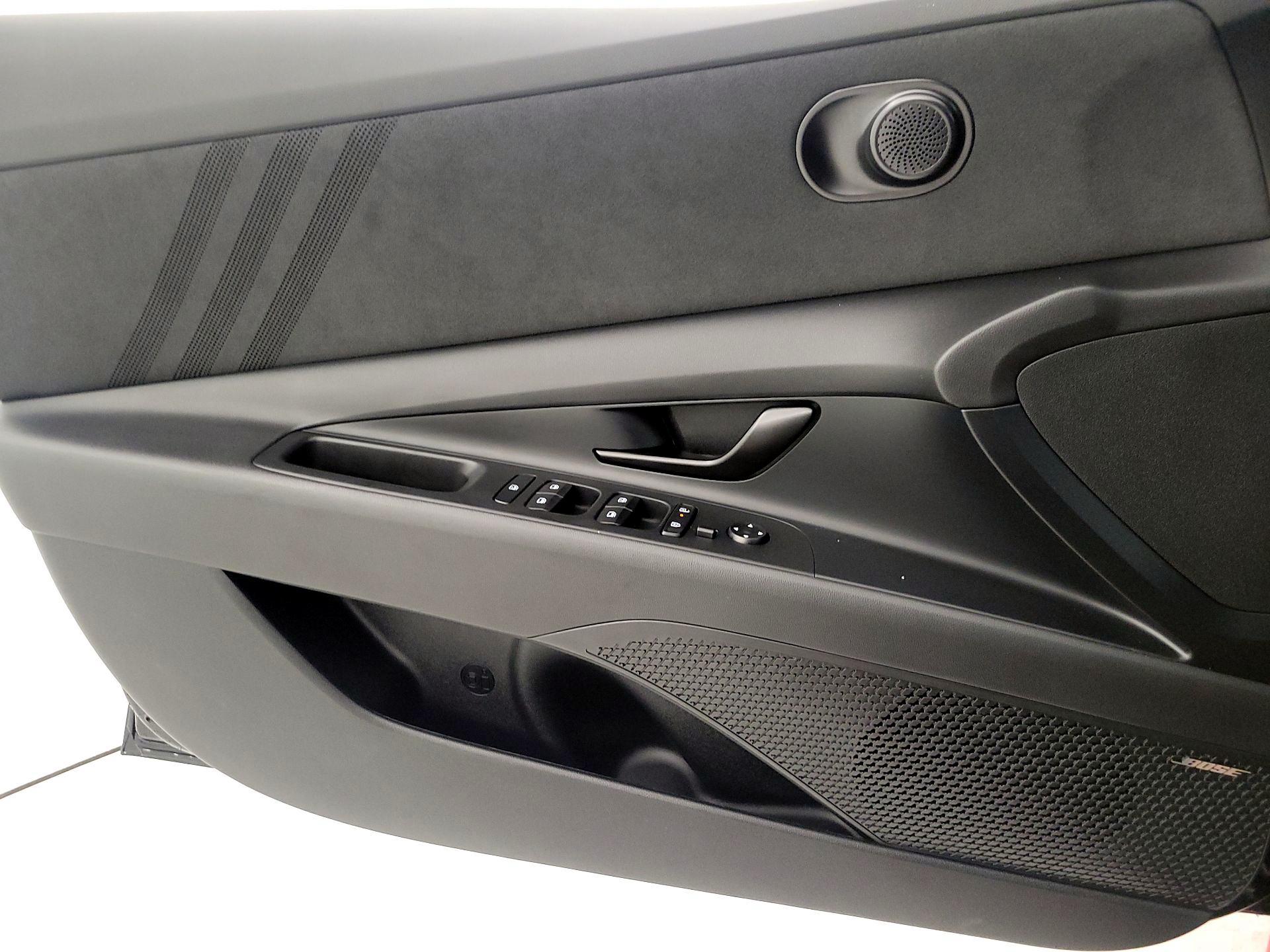 Thumbnail: 2024 Hyundai Elantra - 12