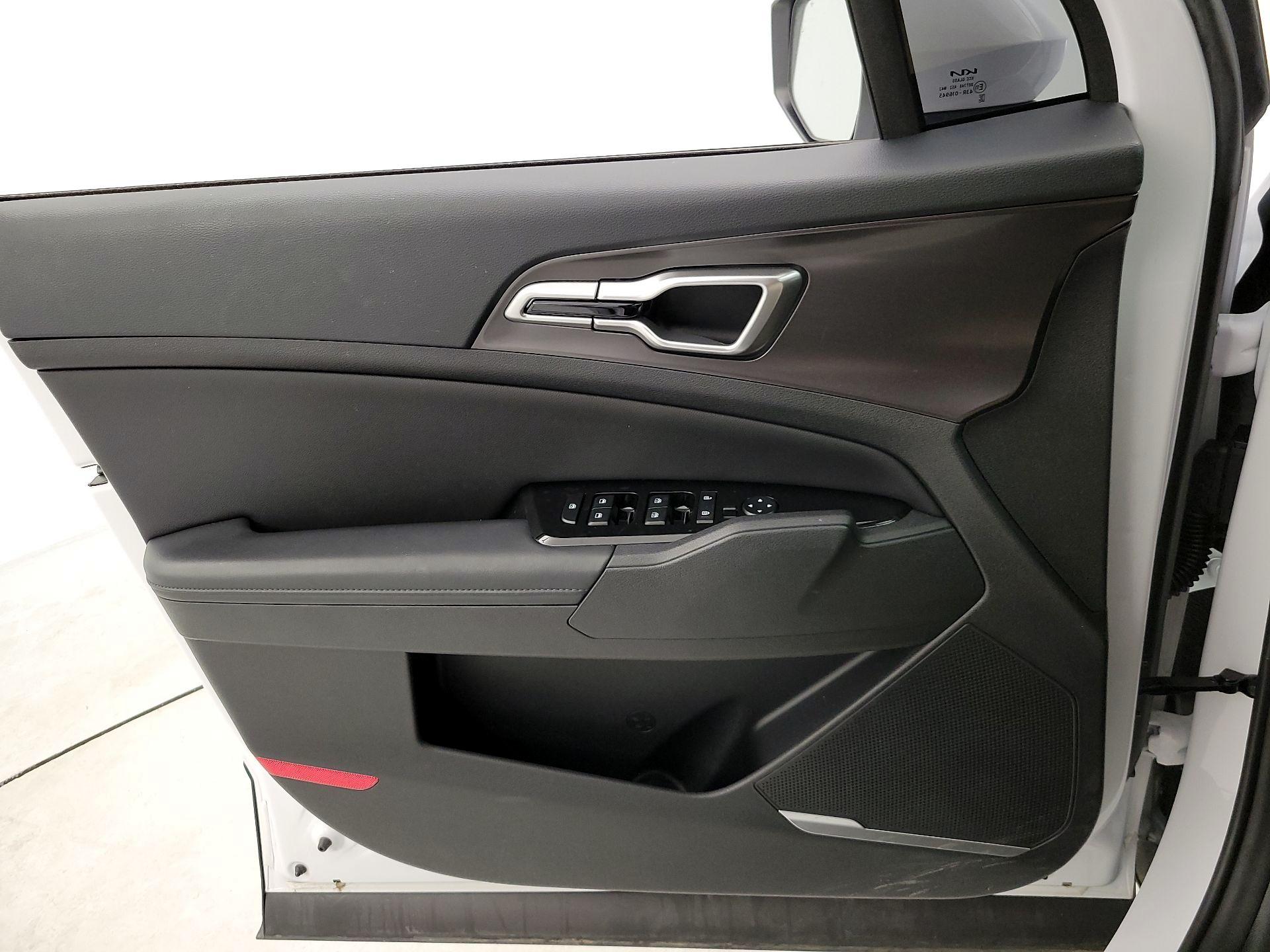 Thumbnail: 2024 Kia Sportage - 12